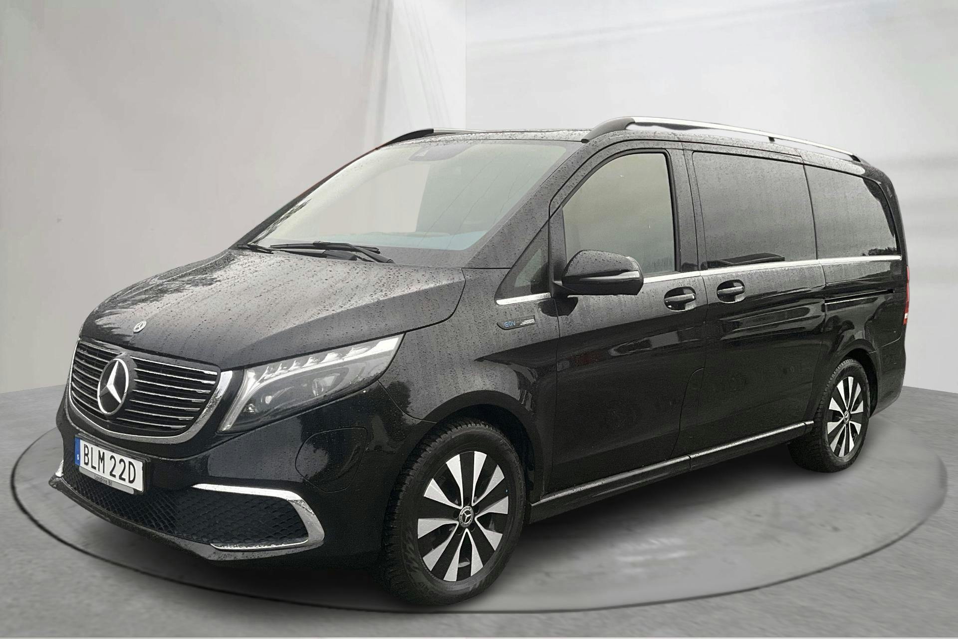 Zdjęcie prezentacyjne 1 z 17: Mercedes EQV 300 (204hk) - 108 690 km - Automatyczna - czarny - 2021