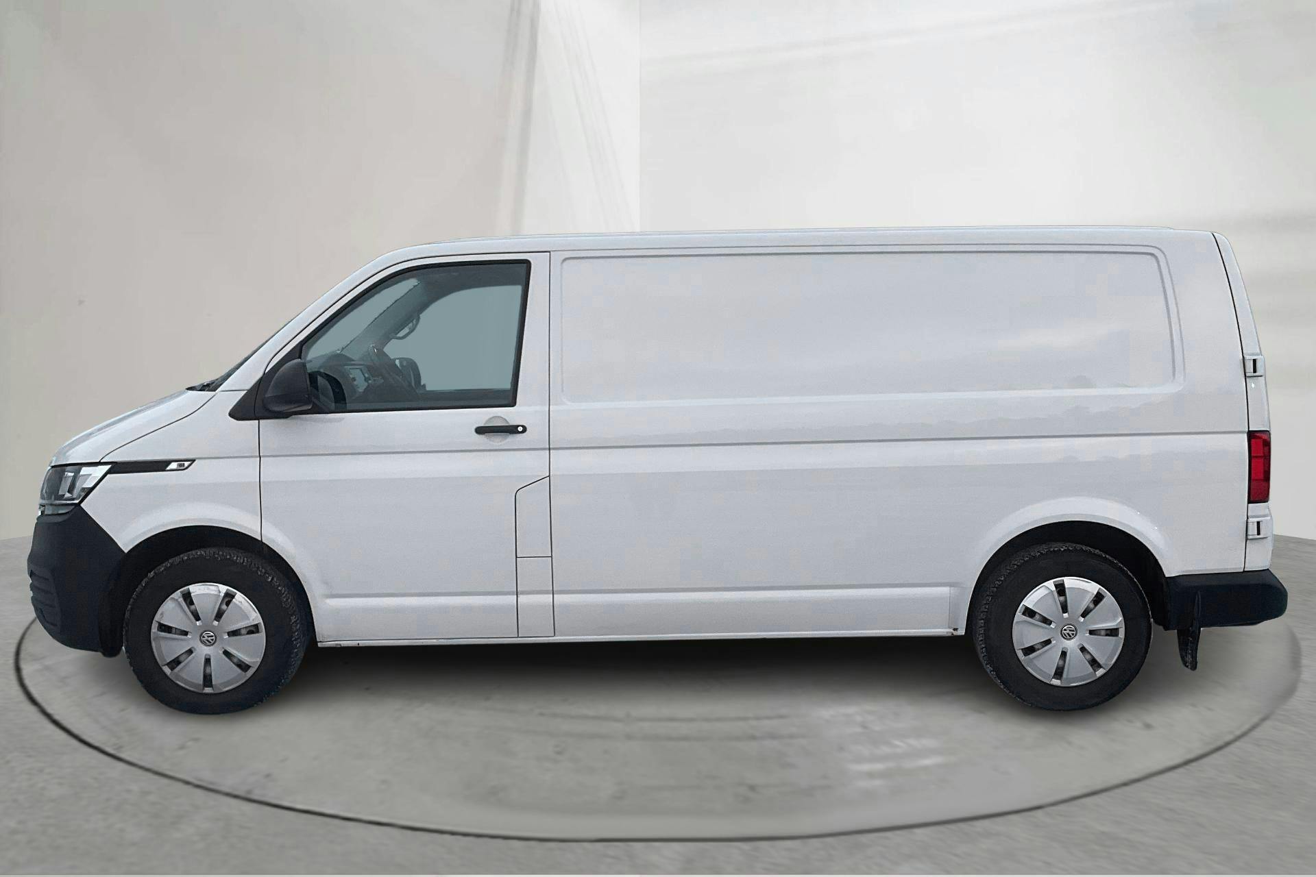 Presentation photo 2 of 13: VW Transporter T6.1 Skåp TDI (150hk) - 255 160 km - Automatic - white - 2022