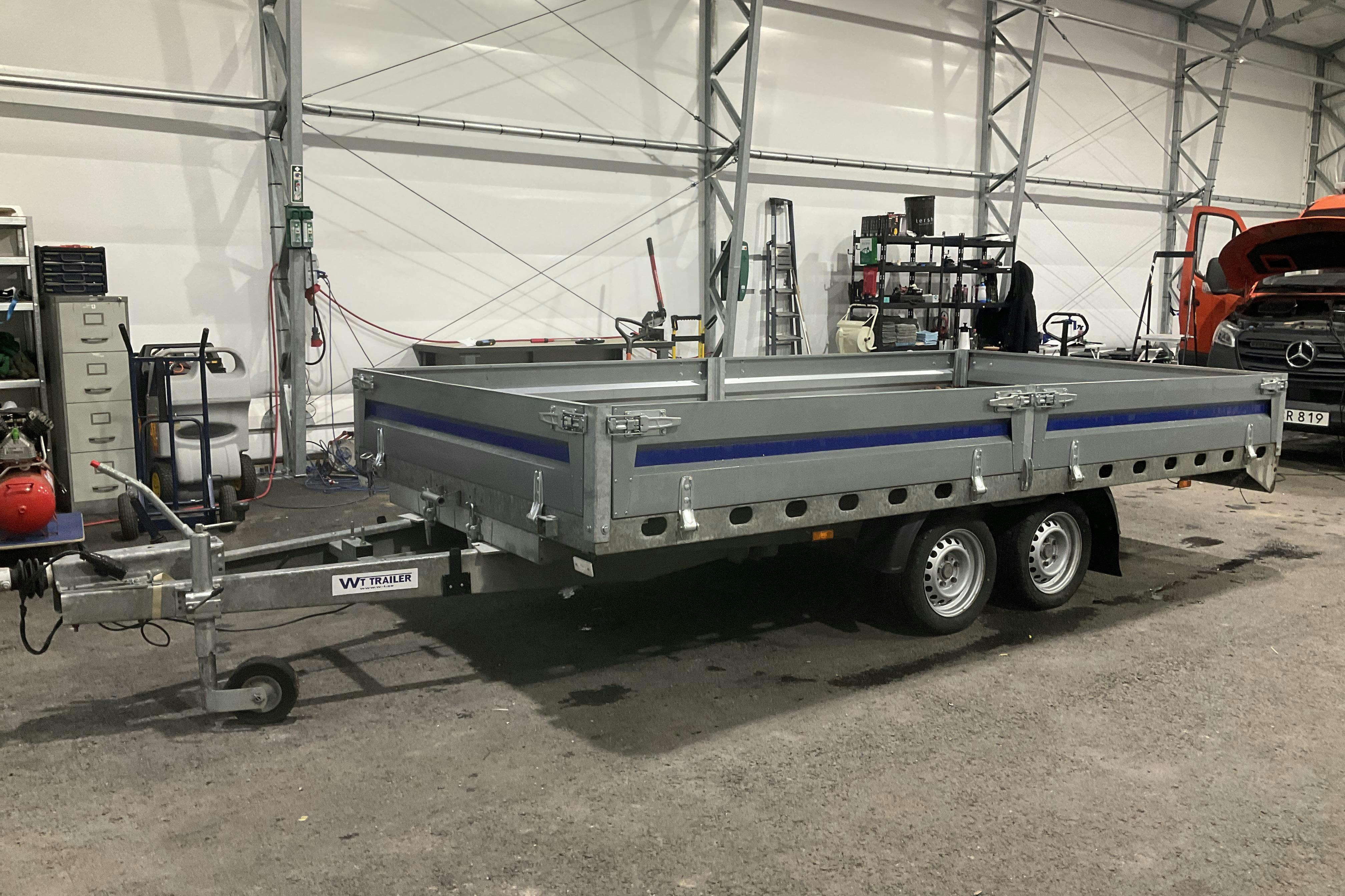 Presentation photo 1 of 9: WIOLA W2 - 0 km - gray - 2022