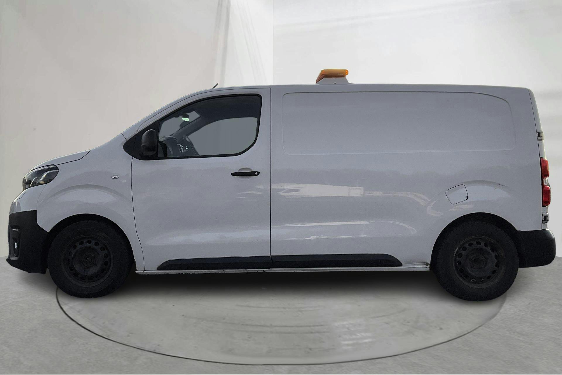 Presentation photo 2 of 14: Toyota PROACE 1.6 (115hk) - 128 790 km - Manual - white - 2019