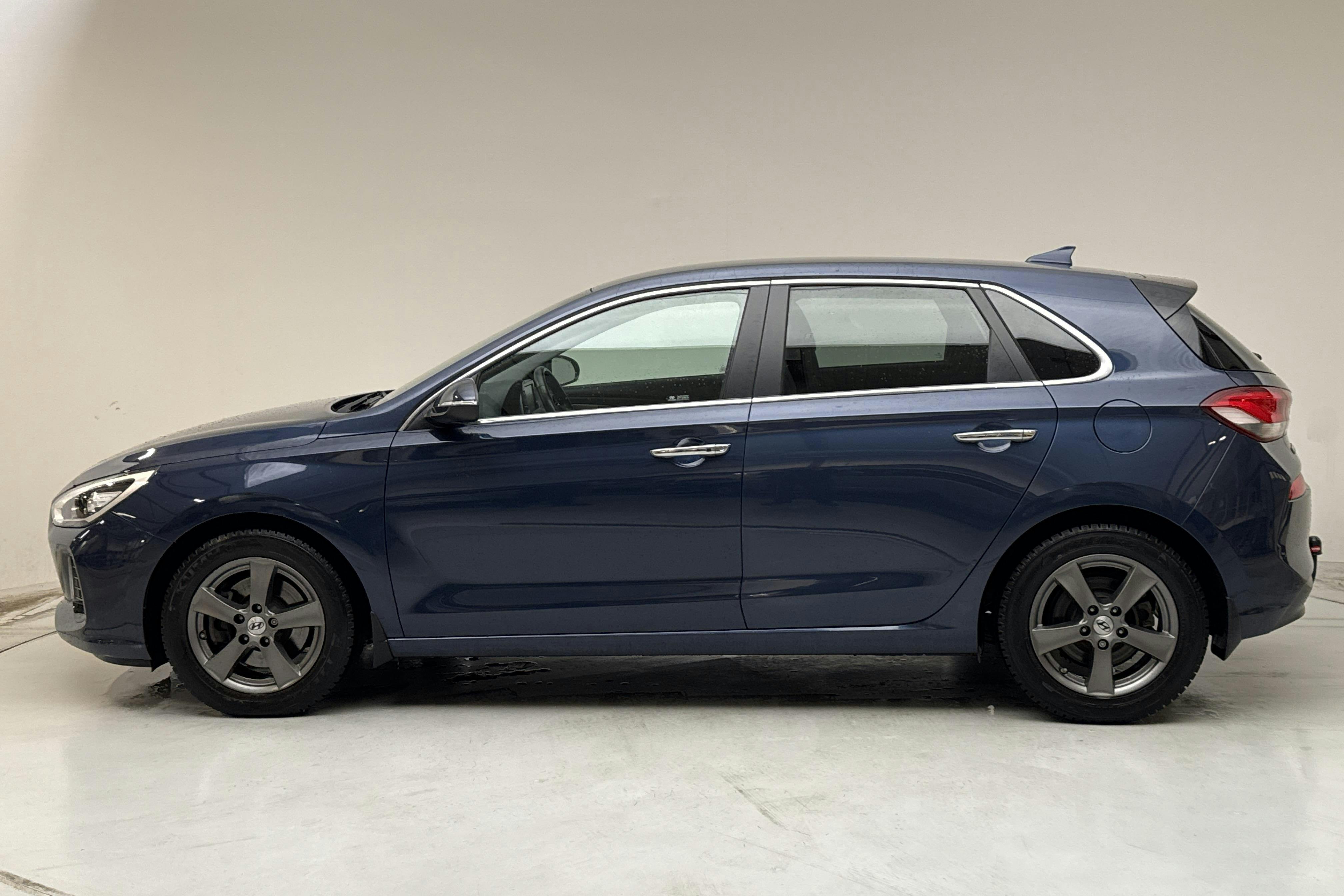 Presentation photo 2 of 15: Hyundai i30 1.4 T-GDi 5dr (140hk) - 29 280 km - Automatic - blue - 2018