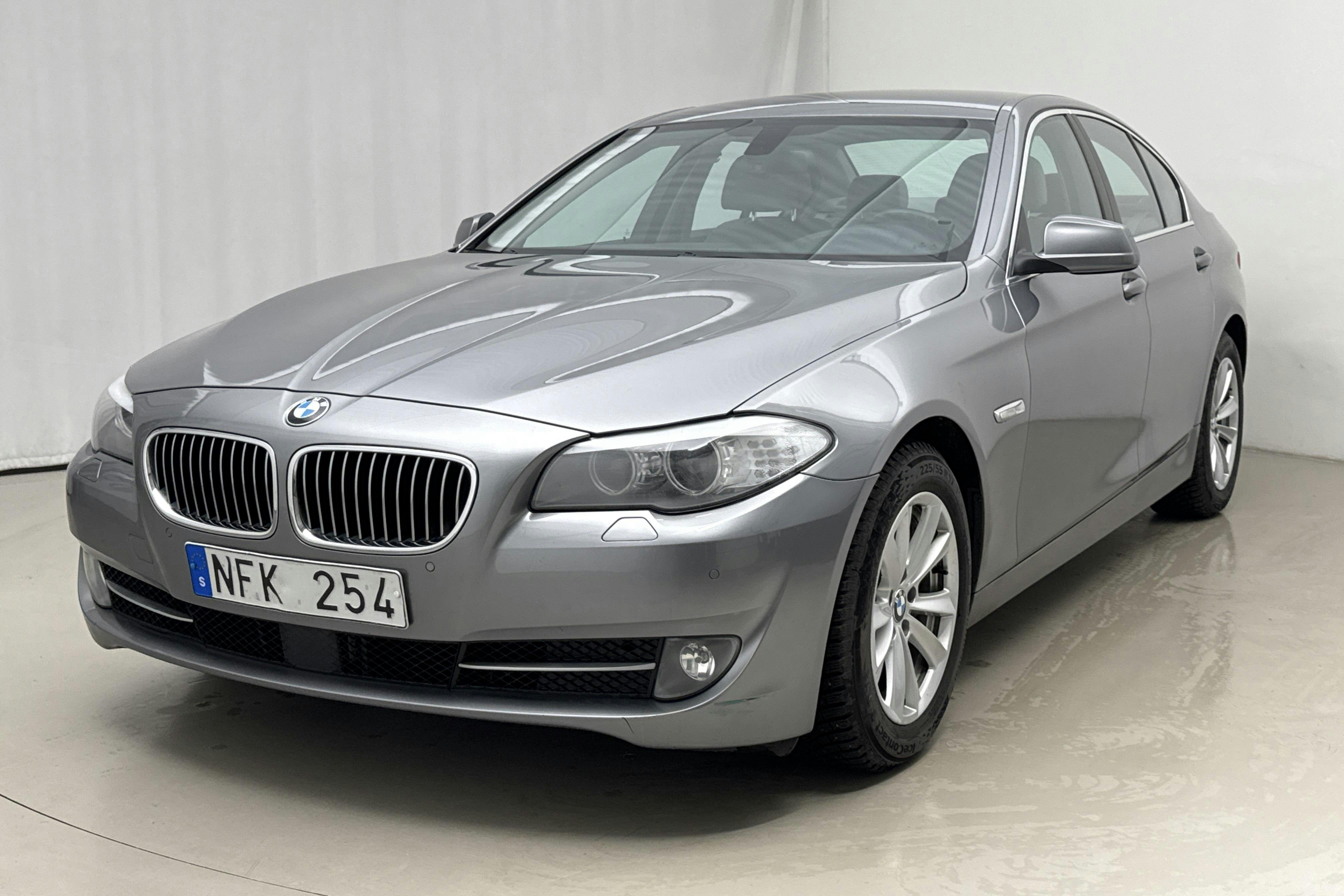 Presentation photo 1 of 18: BMW 535d xDrive Sedan, F10 (313hk) - 114 890 km - Automatic - gray - 2013