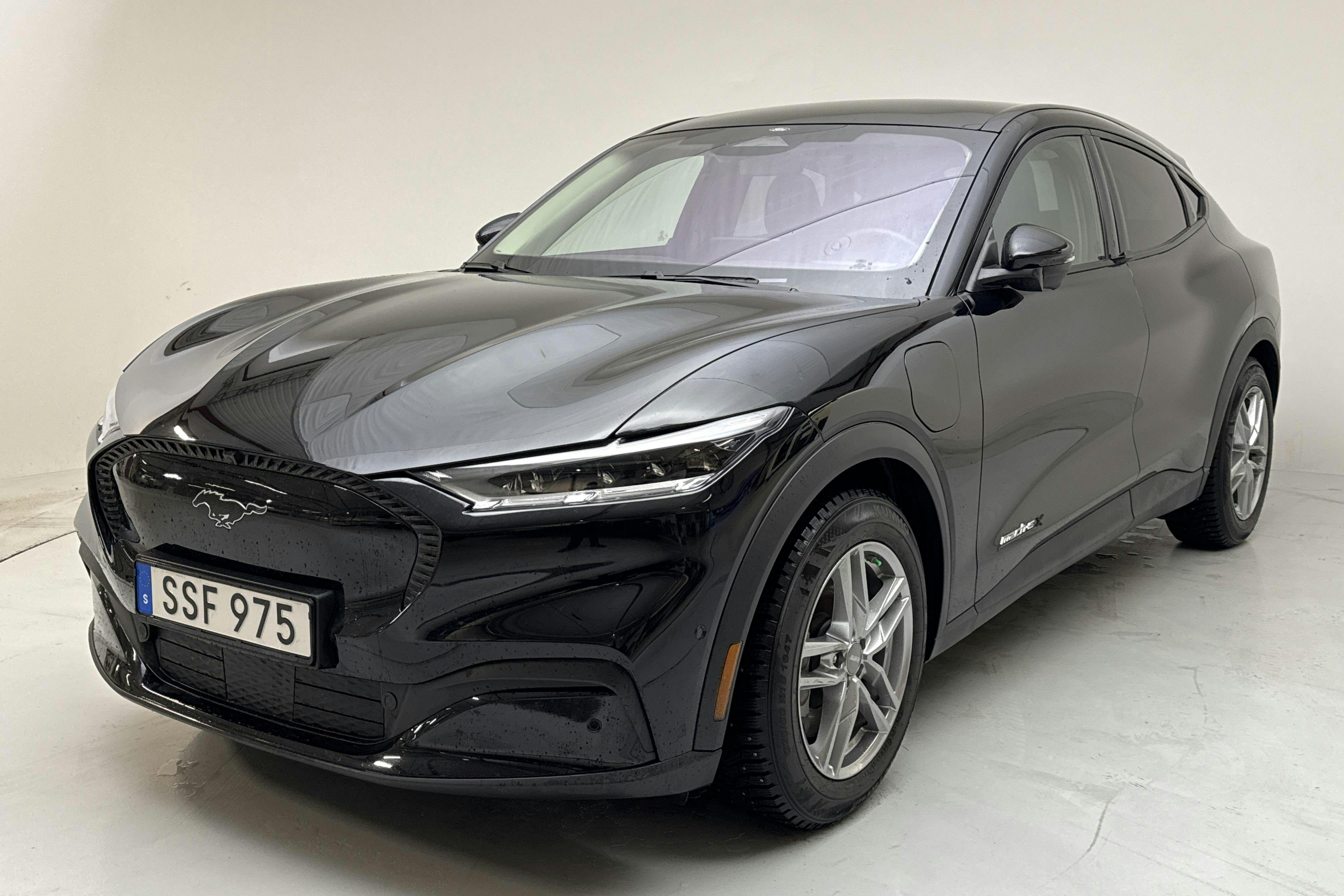 Esittelykuva 1 osoitteesta 21: Ford Mustang Mach-E 91kWh RWD (294hk) - 21 620 km - Automaattinen - musta - 2022