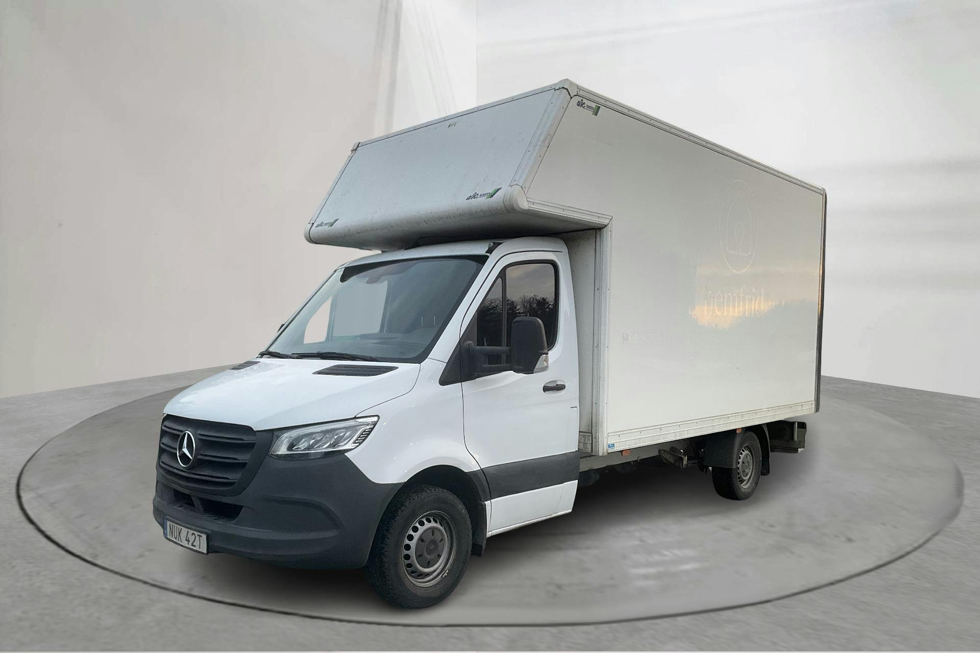 Presentationsfoto 1 av 13: Mercedes Sprinter 316 CDI Volymskåp RWD (163hk) - 13 745 mil - Automat - vit - 2021