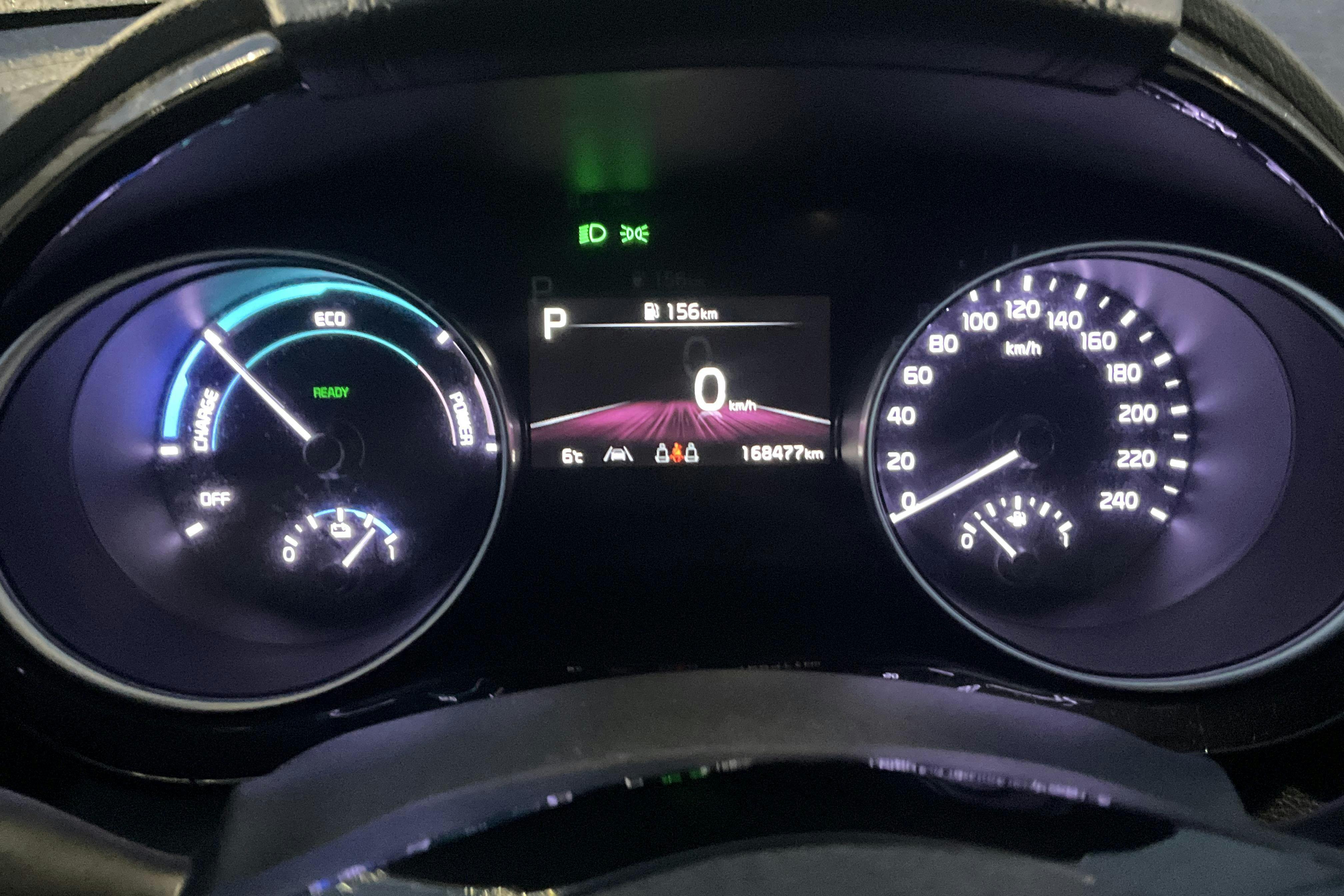 Presentationsfoto 18 av 18: KIA Ceed 1.6 Plug-in Hybrid SW (141hk) - 16 847 mil - Automat - vit - 2023