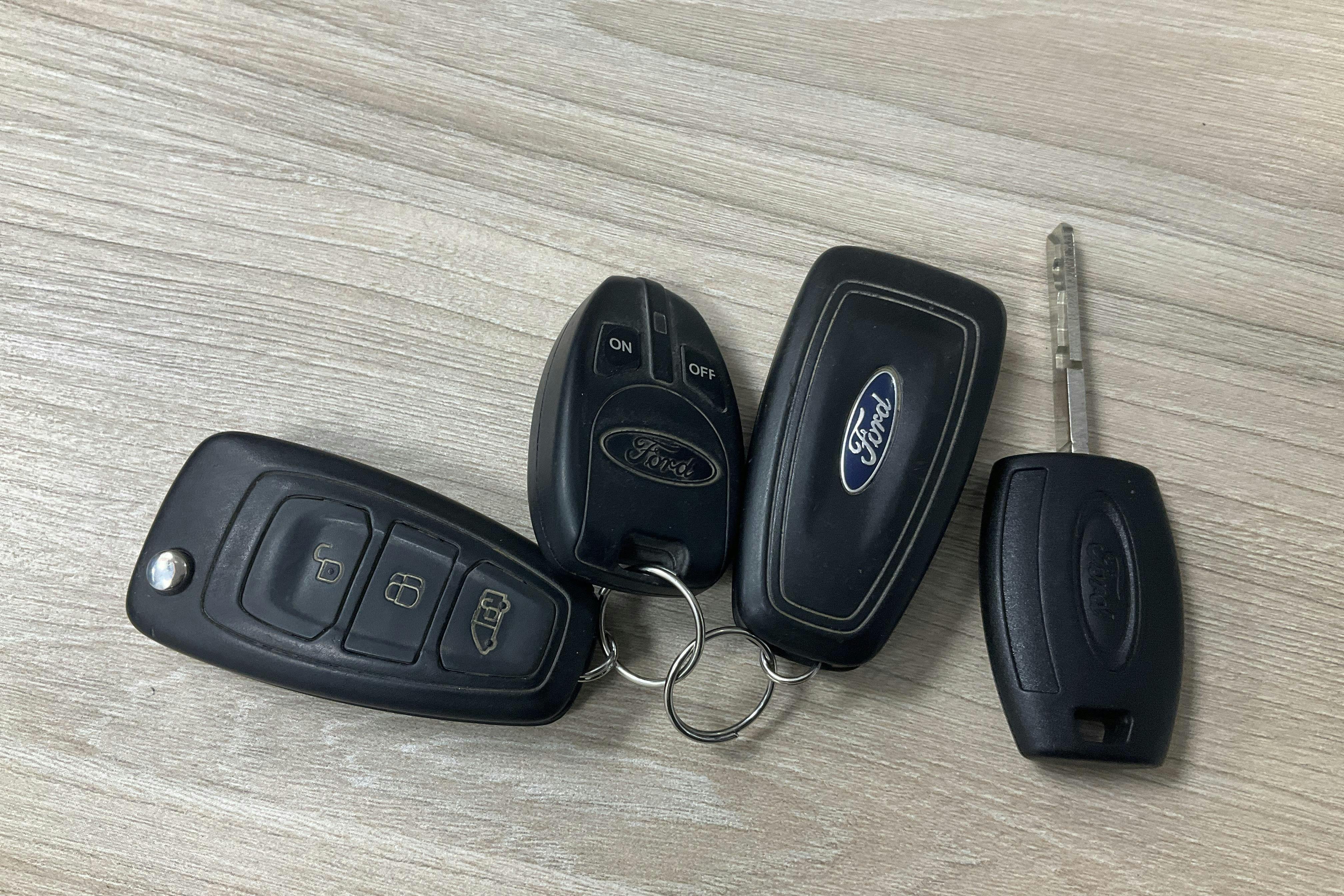 Esitlusfoto 17 aadressil 17: Ford Transit Custom 280 (105hk) - 101 430 km - Käsitsi - valge - 2019