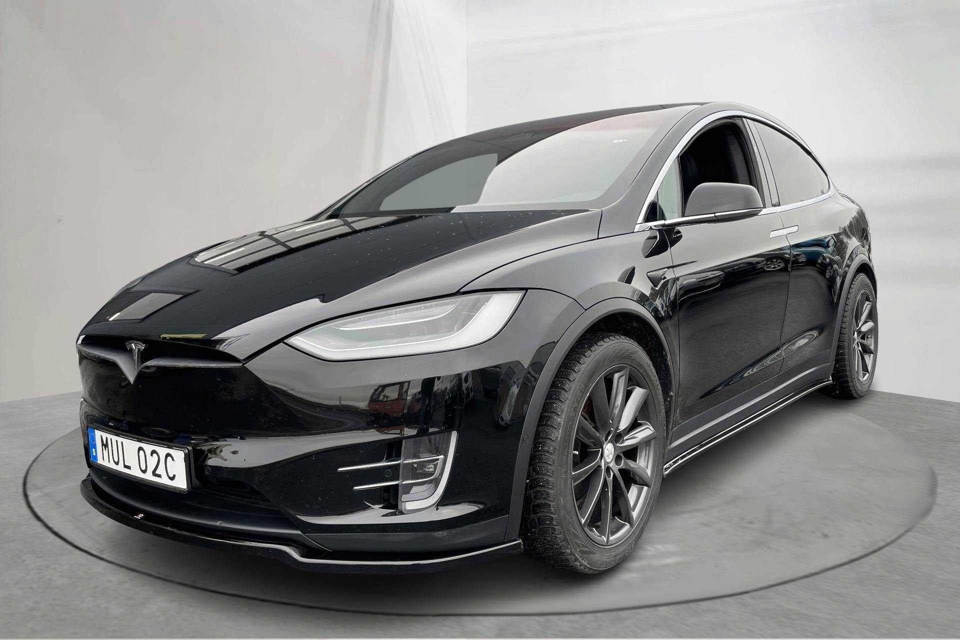 Esittelykuva 1 osoitteesta 21: Tesla Model X Dual Motor Performance AWD - 117 720 km - Automaattinen - musta - 2020