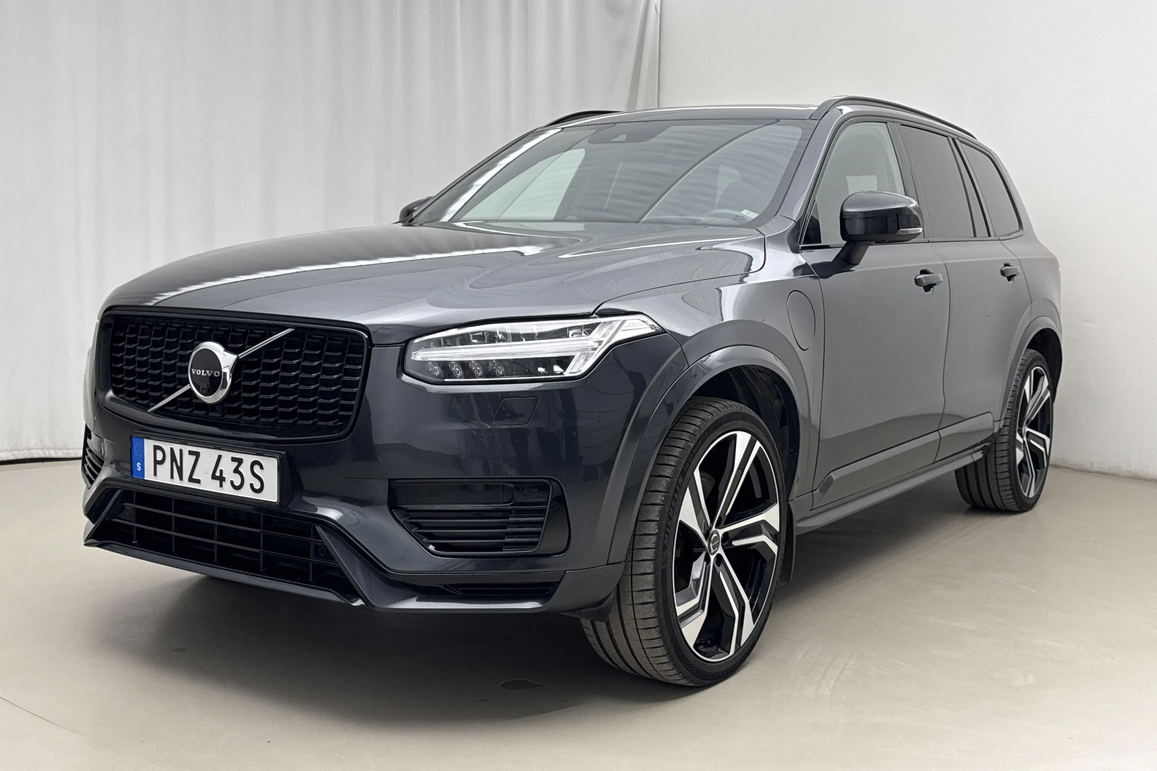 Volvo XC90 T8 AWD Recharge (455hk)