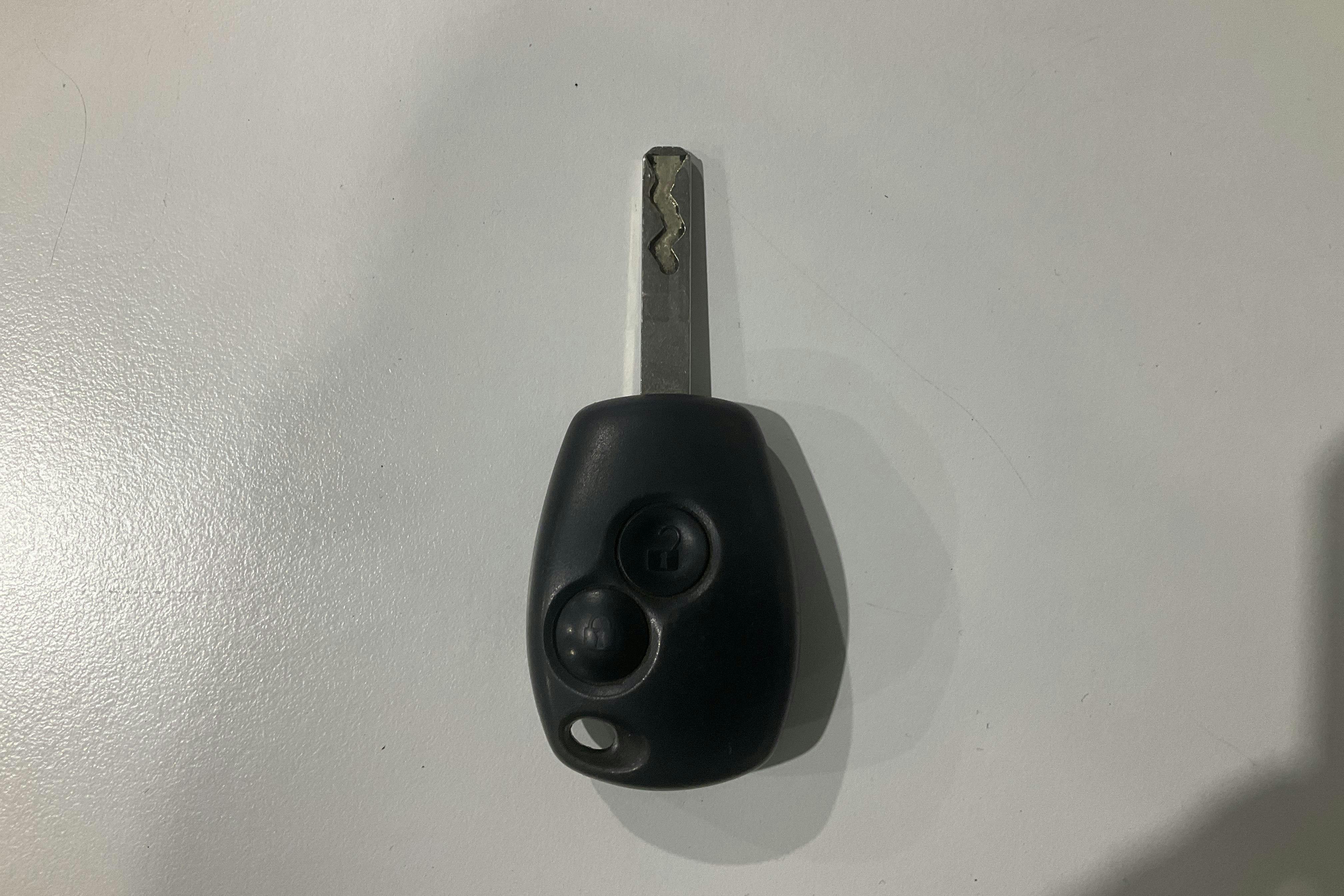 Præsentationsfoto 13 af 13: Renault Master 2.3 dCi FWD (145hk) - 423 460 kilometer - Manuel - Hvid - 2016