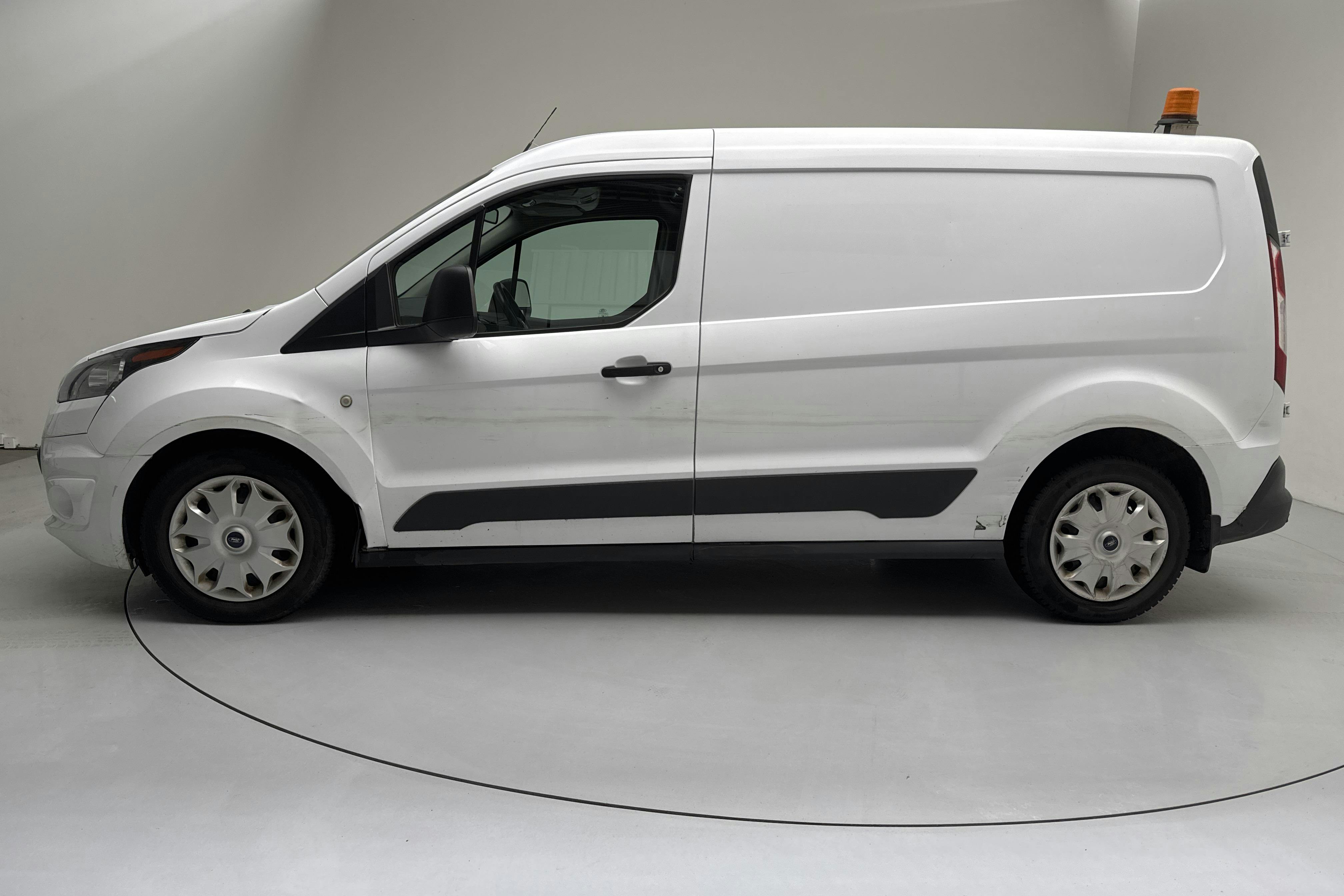 Presentation photo 2 of 12: Ford Transit Connect 1.5 TDCi (100hk) - 164 350 km - Manual - white - 2018