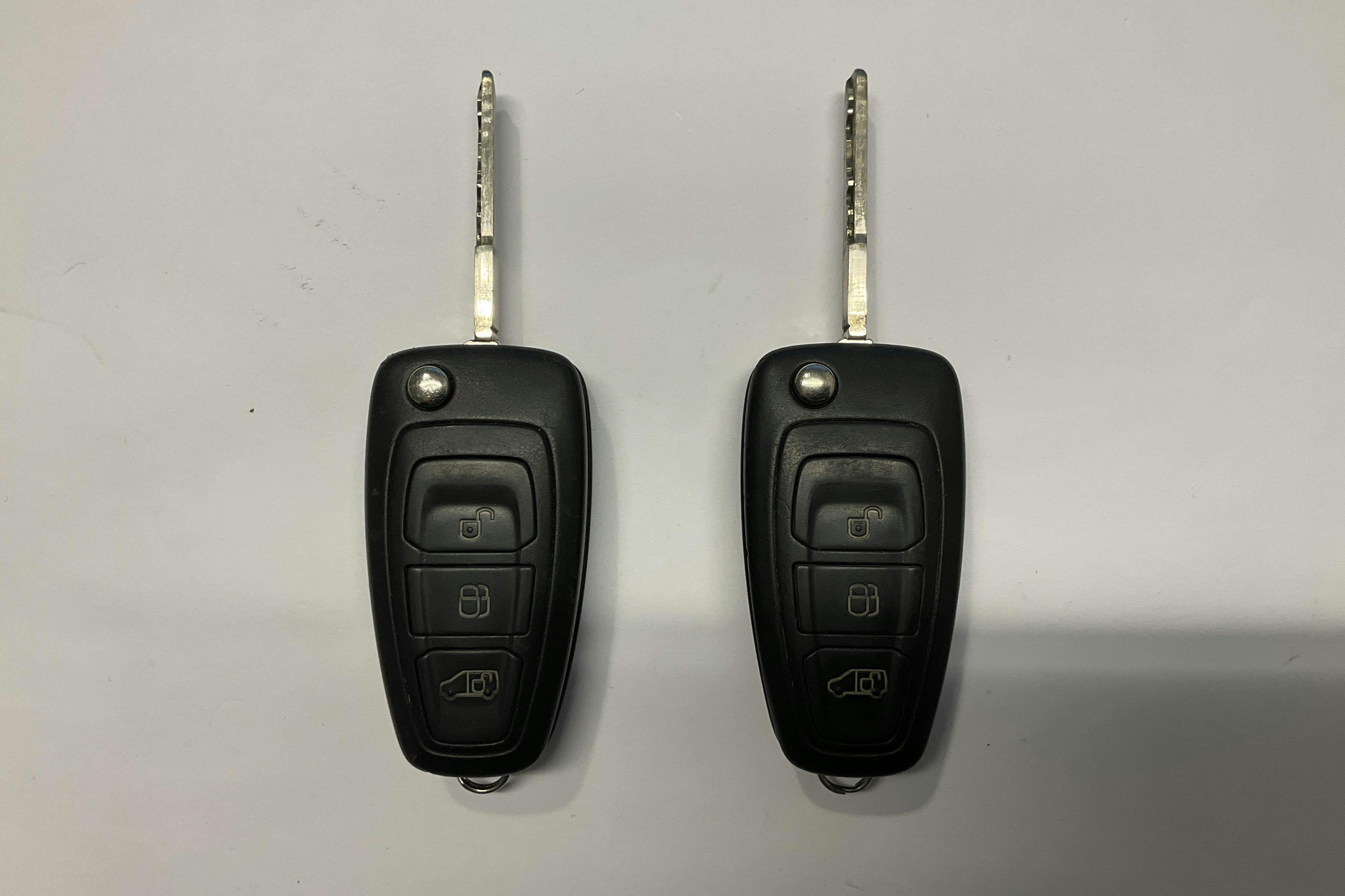 Presentation photo 12 of 12: Ford Transit Connect 1.5 TDCi (100hk) - 164 350 km - Manual - white - 2018