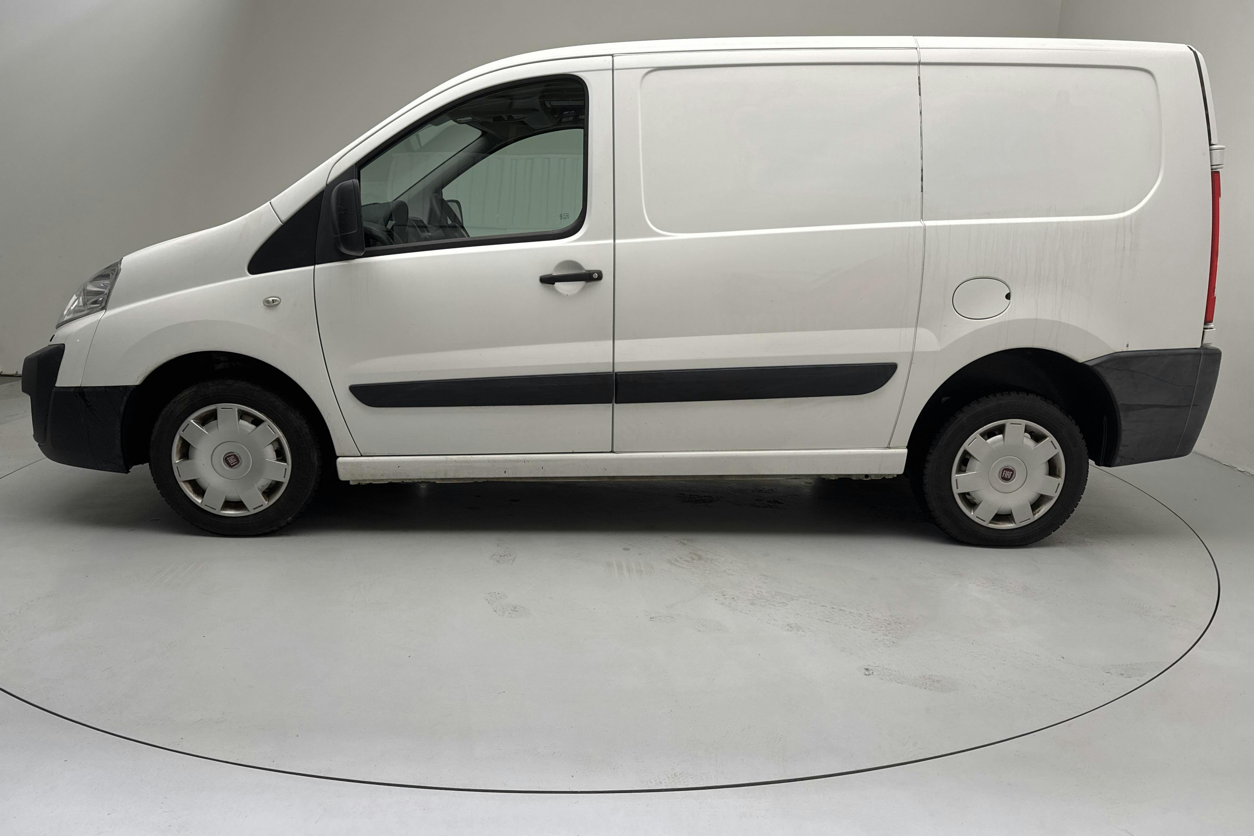 Presentation photo 2 of 10: Fiat Scudo 2.0 MJT (128hk) - 104 080 km - Manual - white - 2016