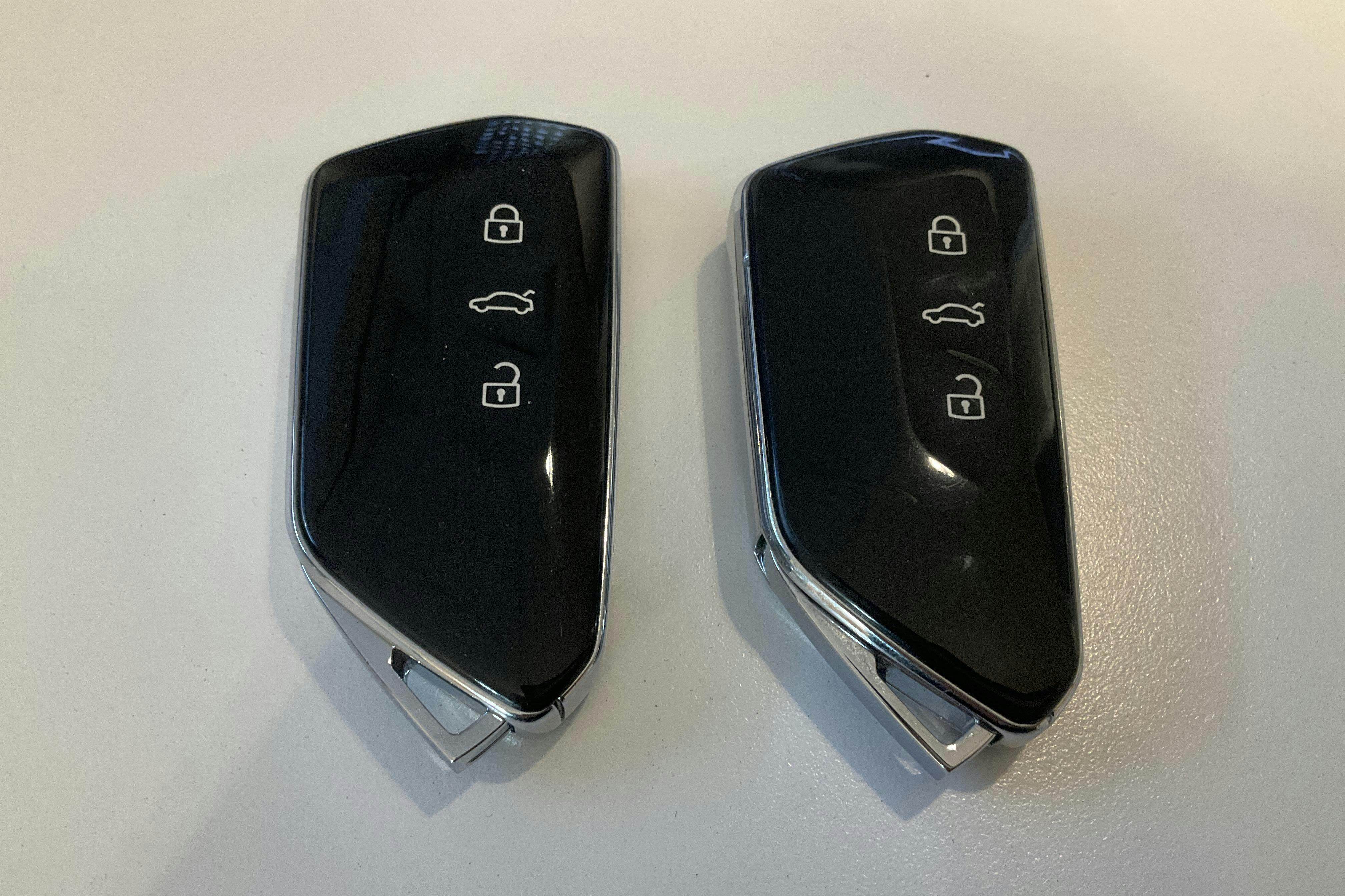 Presentation photo 20 of 20: VW ID.4 77kWh (204hk) - 90 120 km - Automatic - silver - 2023