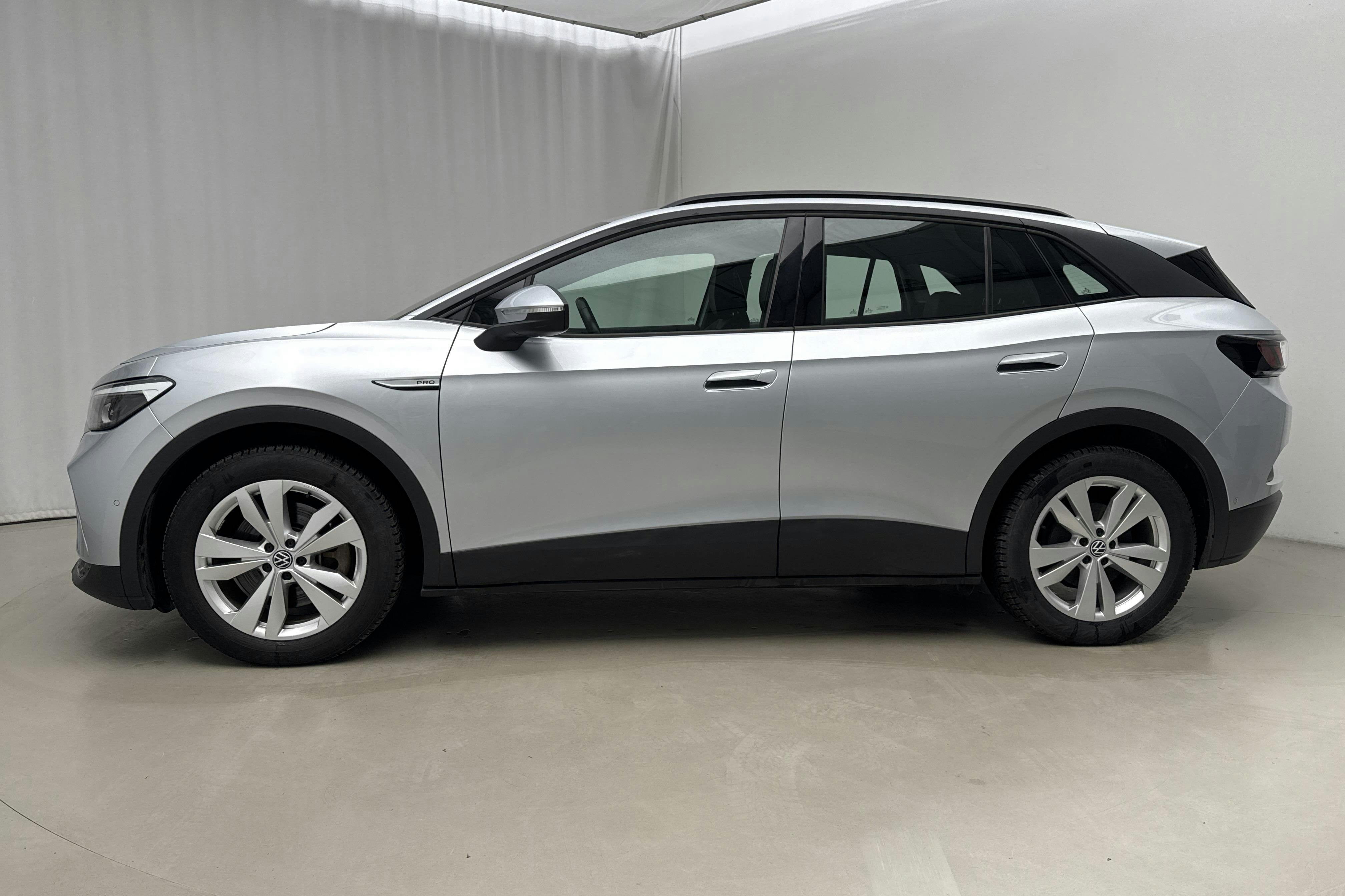 Presentation photo 2 of 20: VW ID.4 77kWh (204hk) - 90 120 km - Automatic - silver - 2023