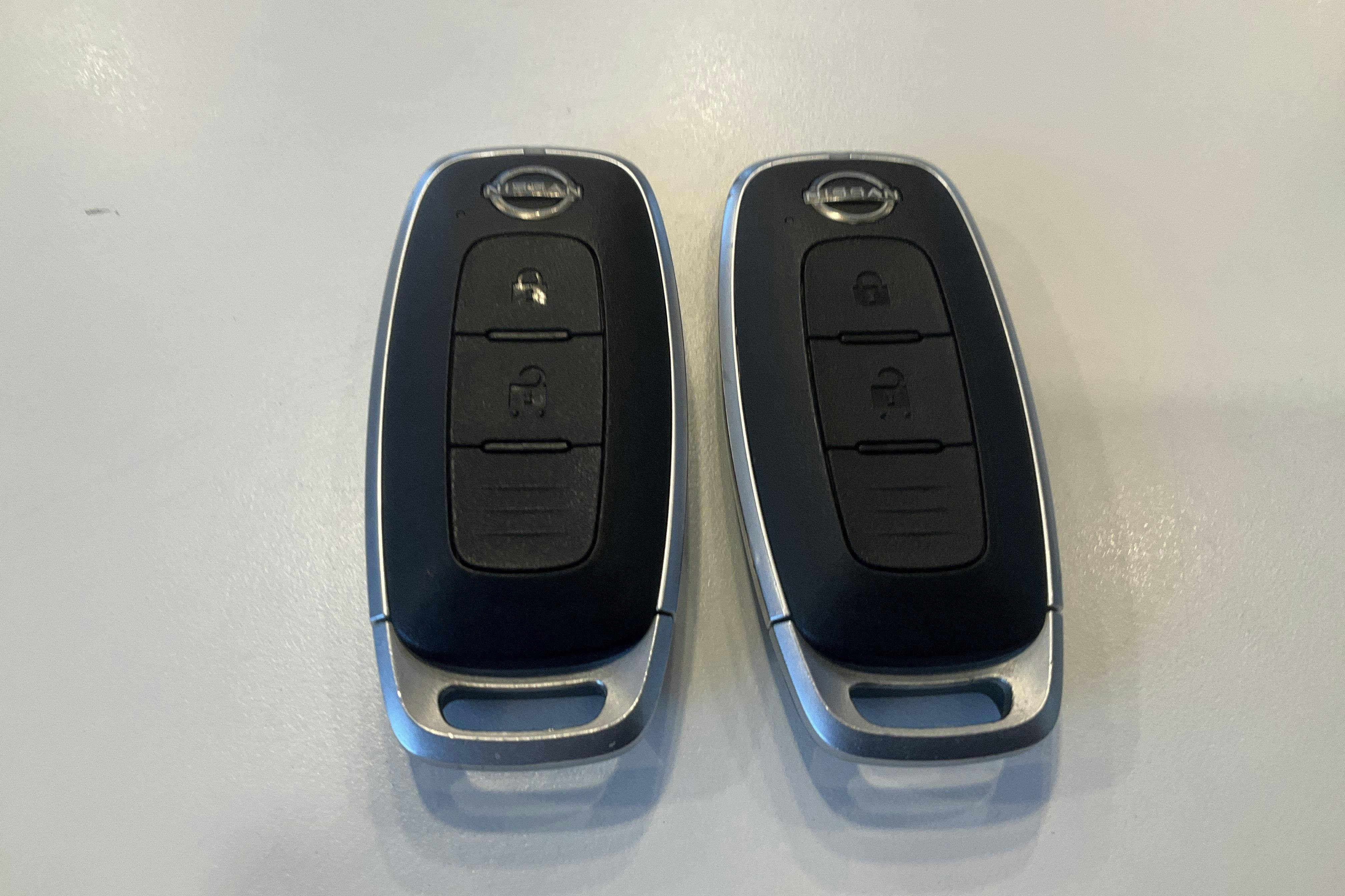 Presentation photo 16 of 16: Nissan Qashqai 1.3 MHEV (158hk) - 47 260 km - Automatic - red - 2022