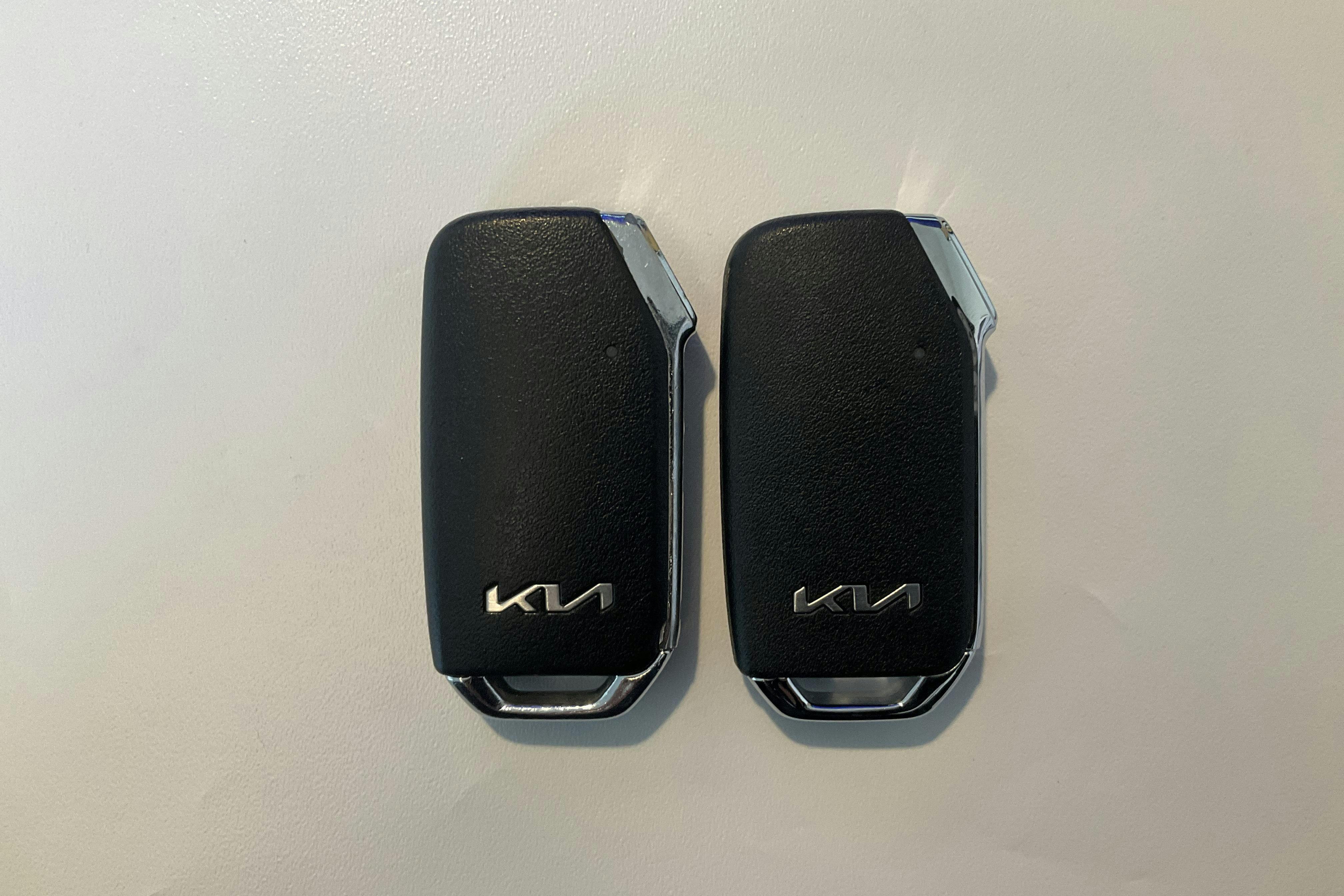 Esittelykuva 18 osoitteesta 18: KIA Ceed 1.6 Plug-in Hybrid SW (141hk) - 91 570 km - Automaattinen - valkoinen - 2023