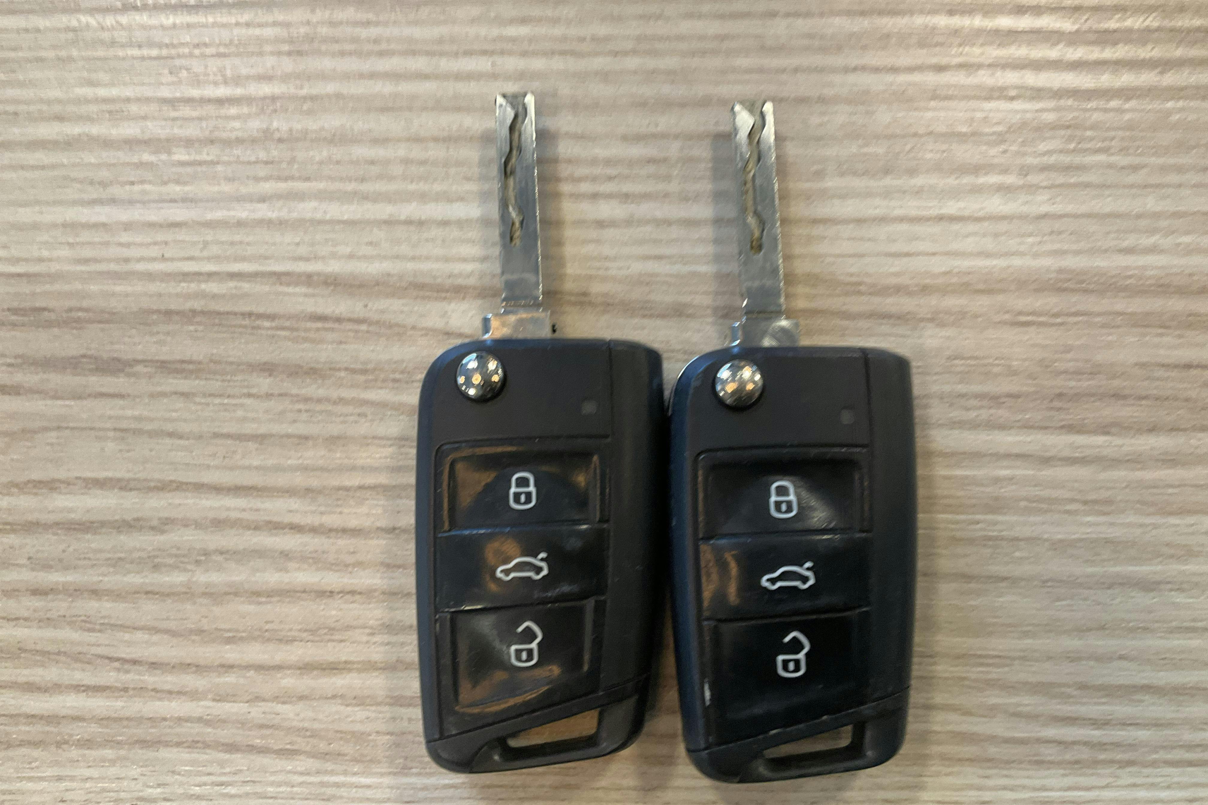 Presentation photo 12 of 12: Seat Leon 1.5 TGI (130hk) - 81 240 km - Manual - red - 2020