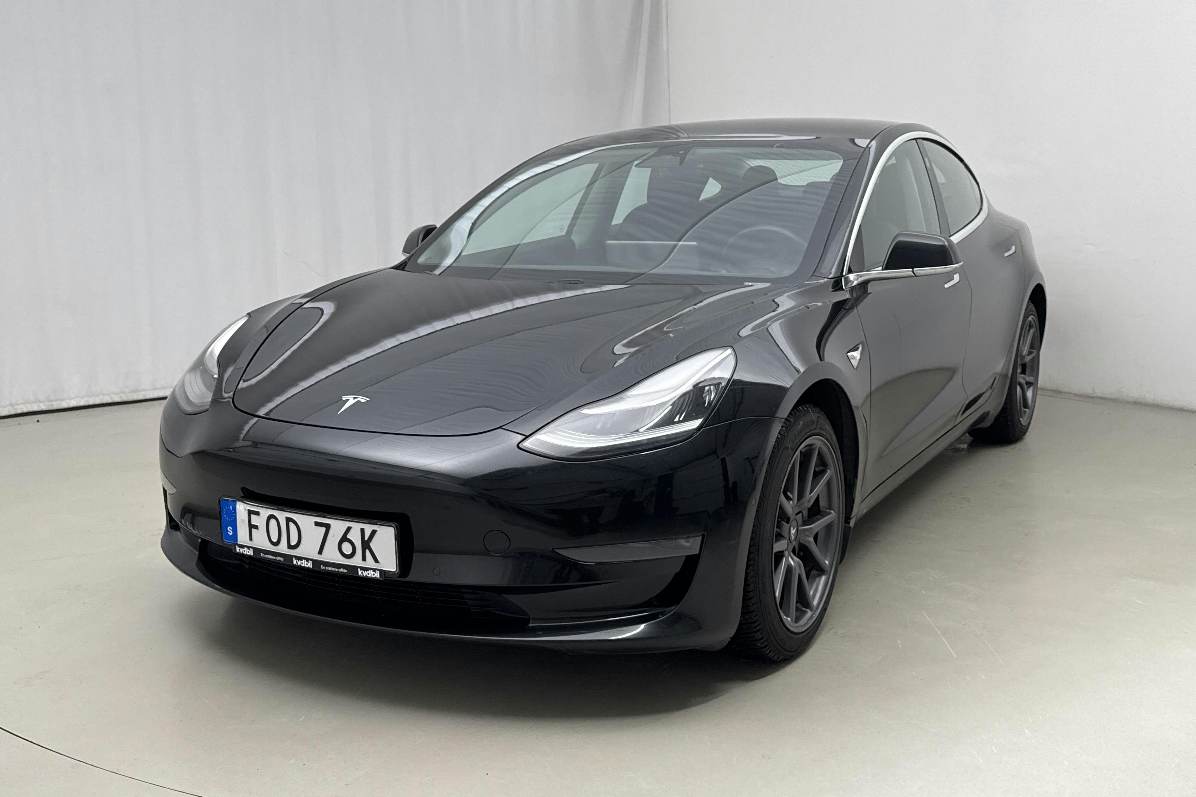 Presentationsfoto 1 av 23: Tesla Model 3 Long Range Dual Motor AWD - 15 059 mil - Automat - svart - 2020