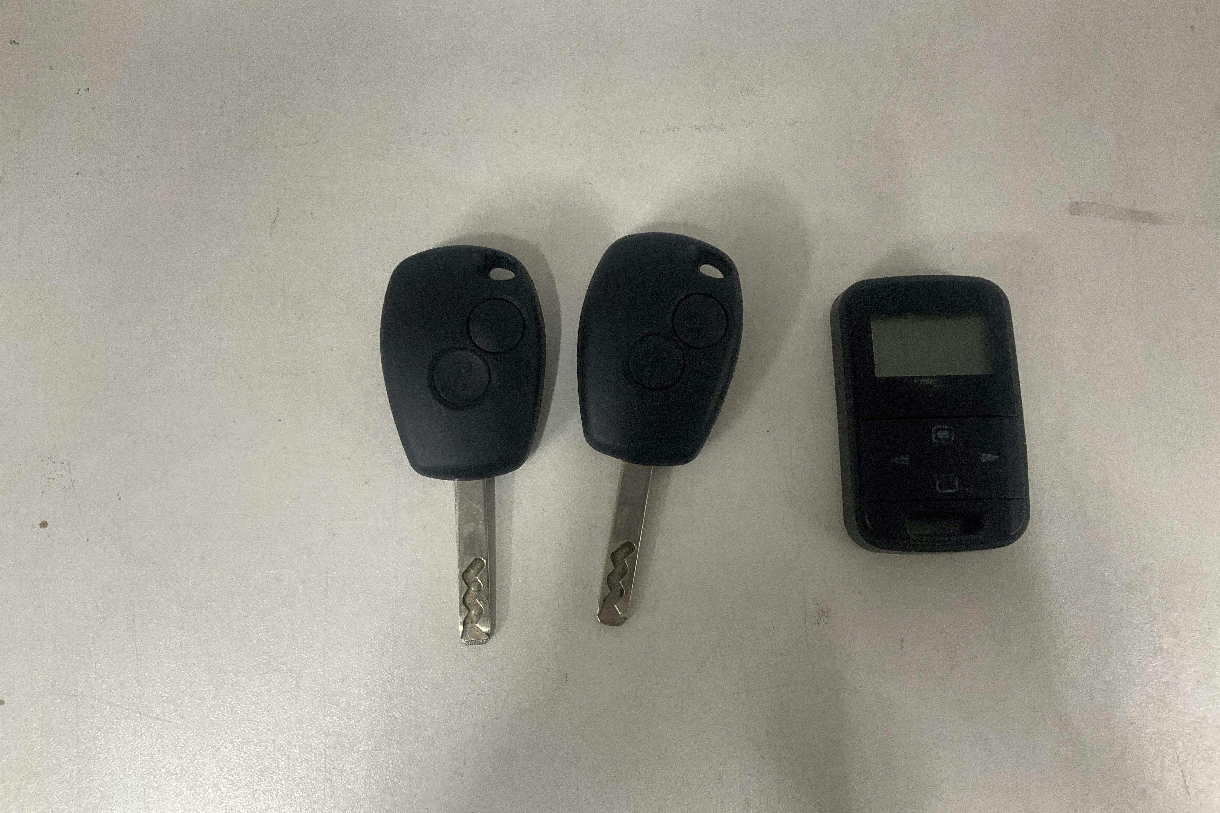 Presentationsfoto 14 av 14: Renault Trafic 1.6 dCi Skåp (140hk) - 25 098 mil - Manuell - svart - 2016