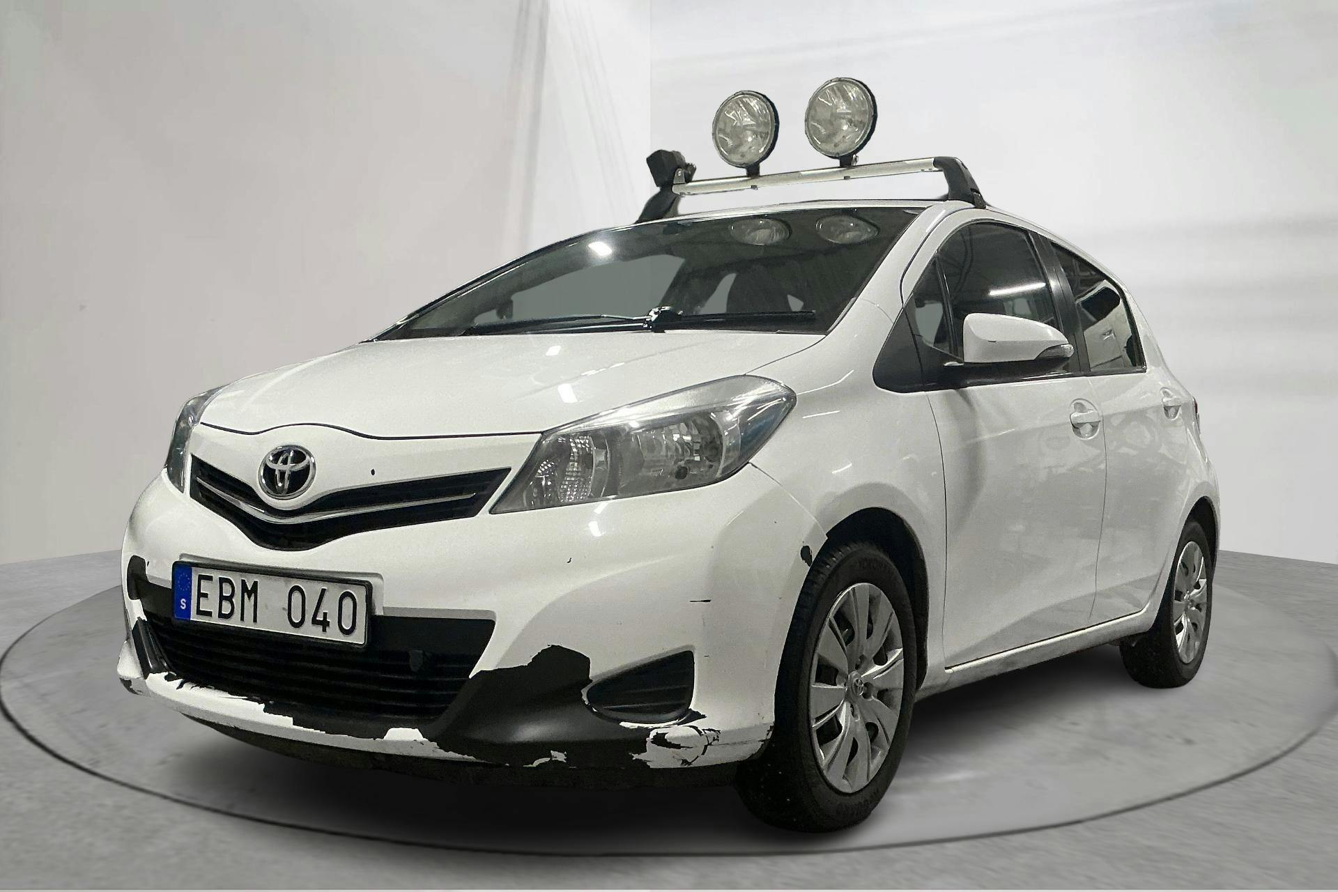 Esitlusfoto 1 aadressil 13: Toyota Yaris 1.33 5dr (100hk) - 146 520 km - Automaatne - valge - 2013