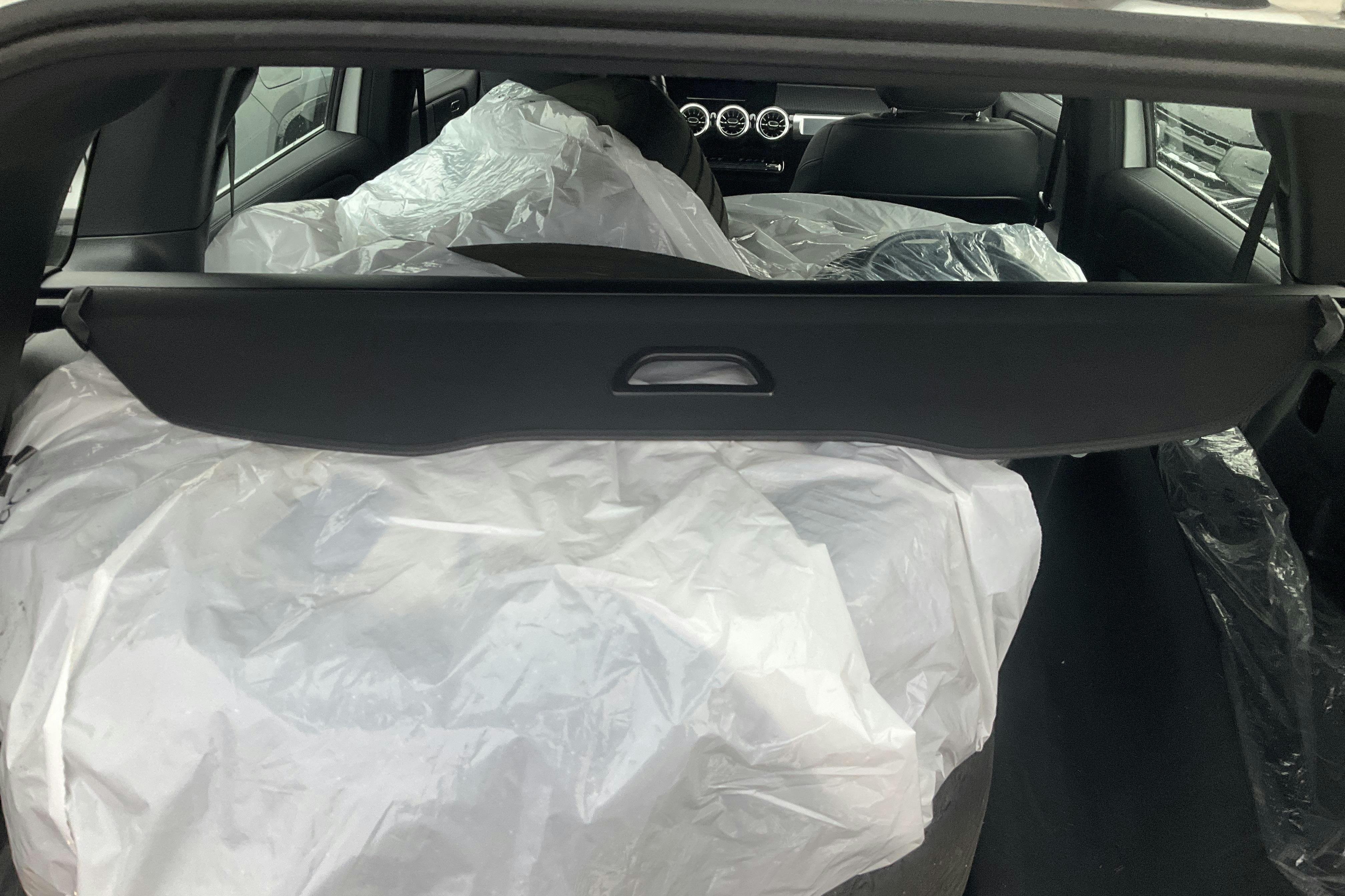 Presentation photo 18 of 18: Mercedes EQB 300 4MATIC X243 (228hk) - 108 930 km - Automatic - white - 2023