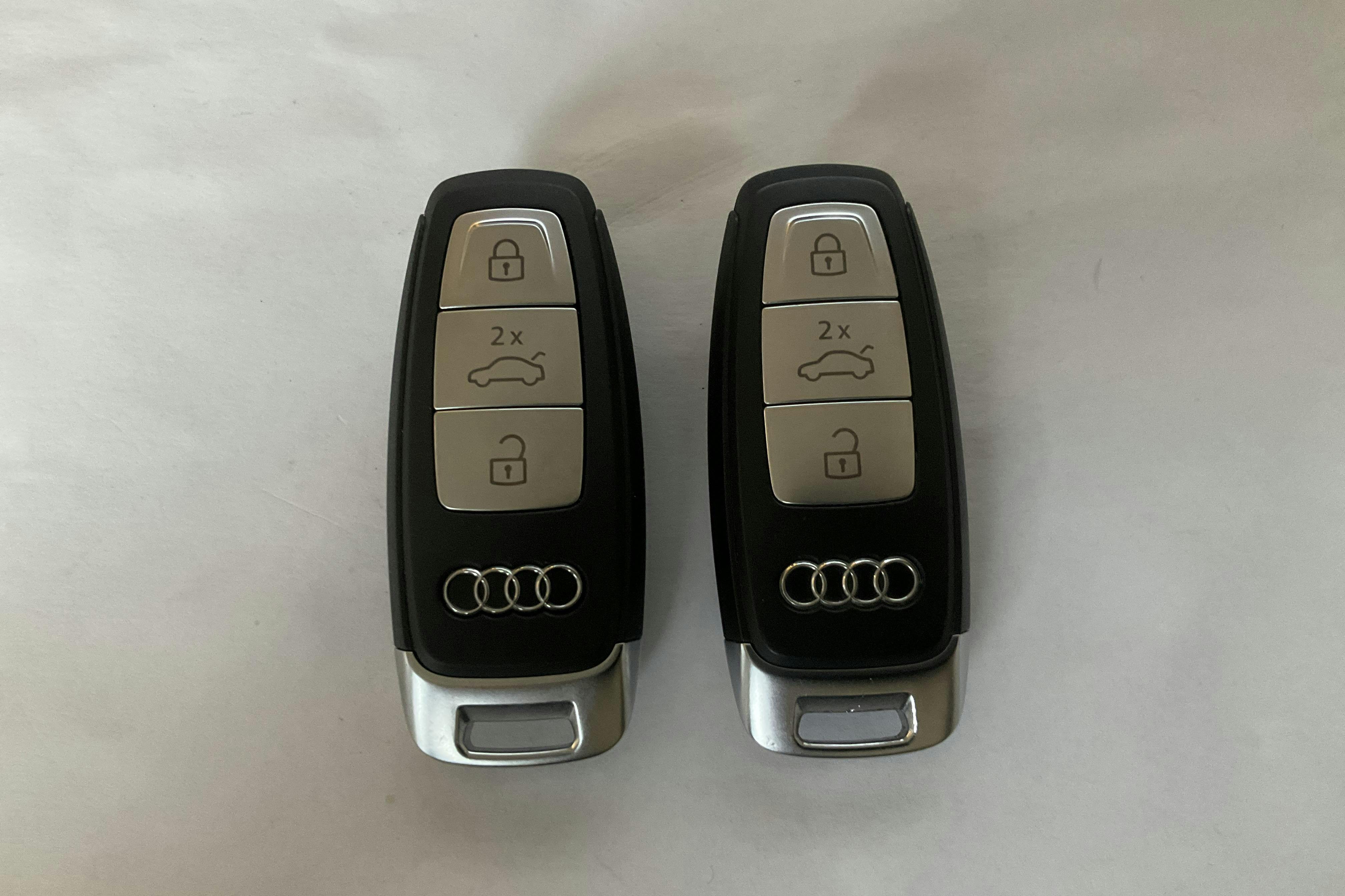 Esitlusfoto 18 aadressil 18: Audi A6 Avant 55 TFSI e quattro (367hk) - 54 420 km - Automaatne - must - 2021