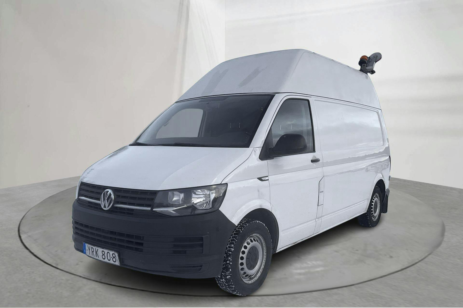 Presentation photo 1 of 13: VW Transporter T6 2.0 TDI BMT Skåp (150hk) - 133 330 km - Manual - white - 2018