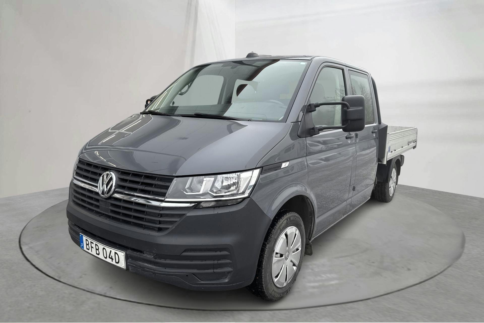 Presentation photo 1 of 12: VW Transporter Pickup T6.1 TDI (110hk) - 73 000 km - Manual - gray - 2022