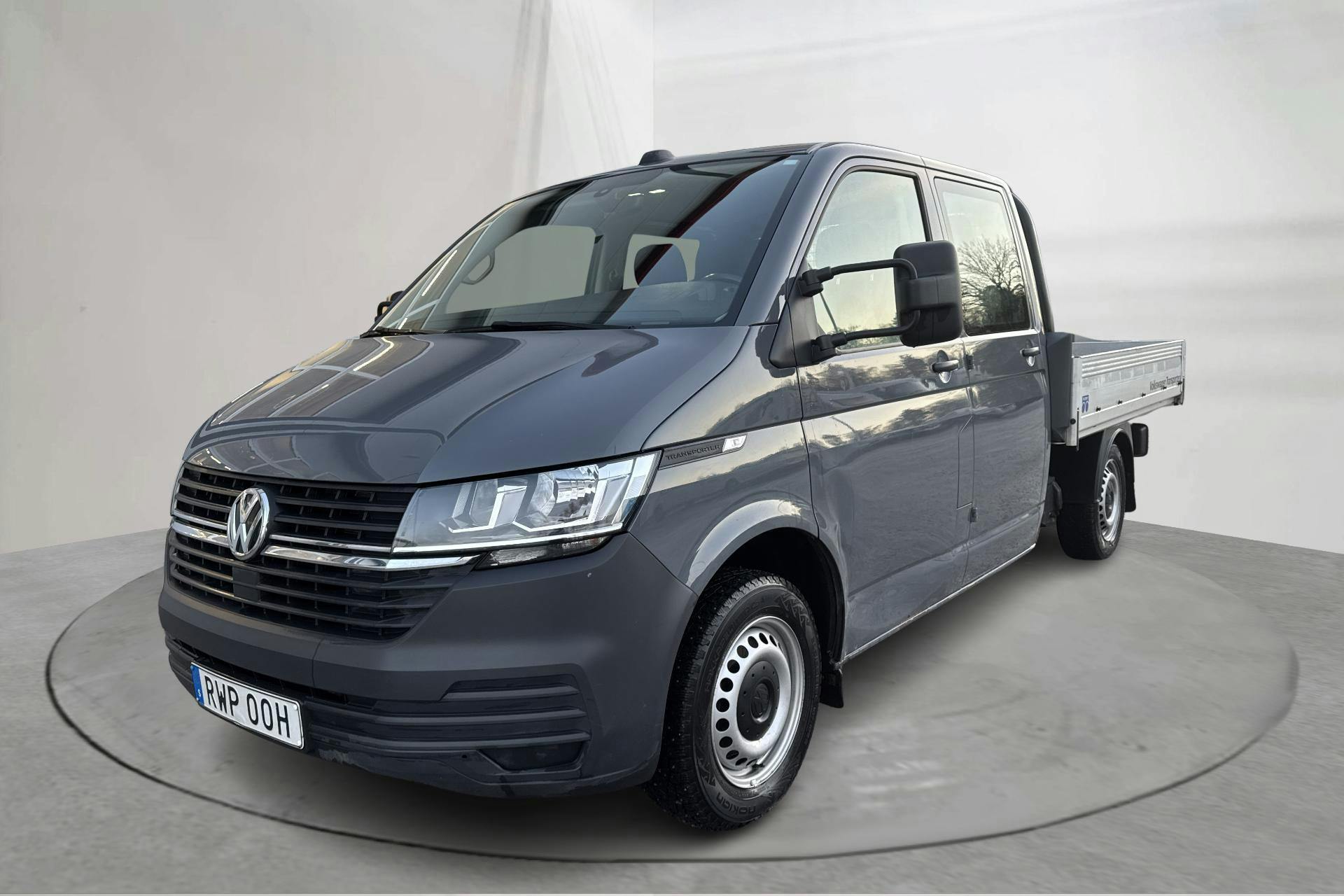 Presentation photo 1 of 13: VW Transporter Pickup T6.1 TDI (110hk) - 84 030 km - Manual - gray - 2022