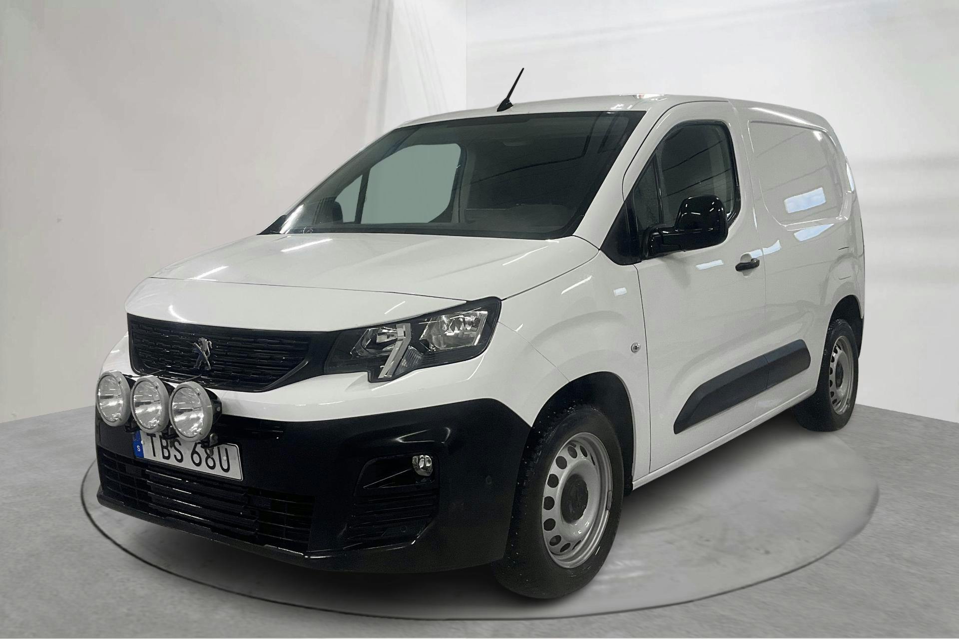 Presentation photo 1 of 19: Peugeot Partner 1.5 HDI Skåp (130hk) - 50 200 km - Manual - white - 2019