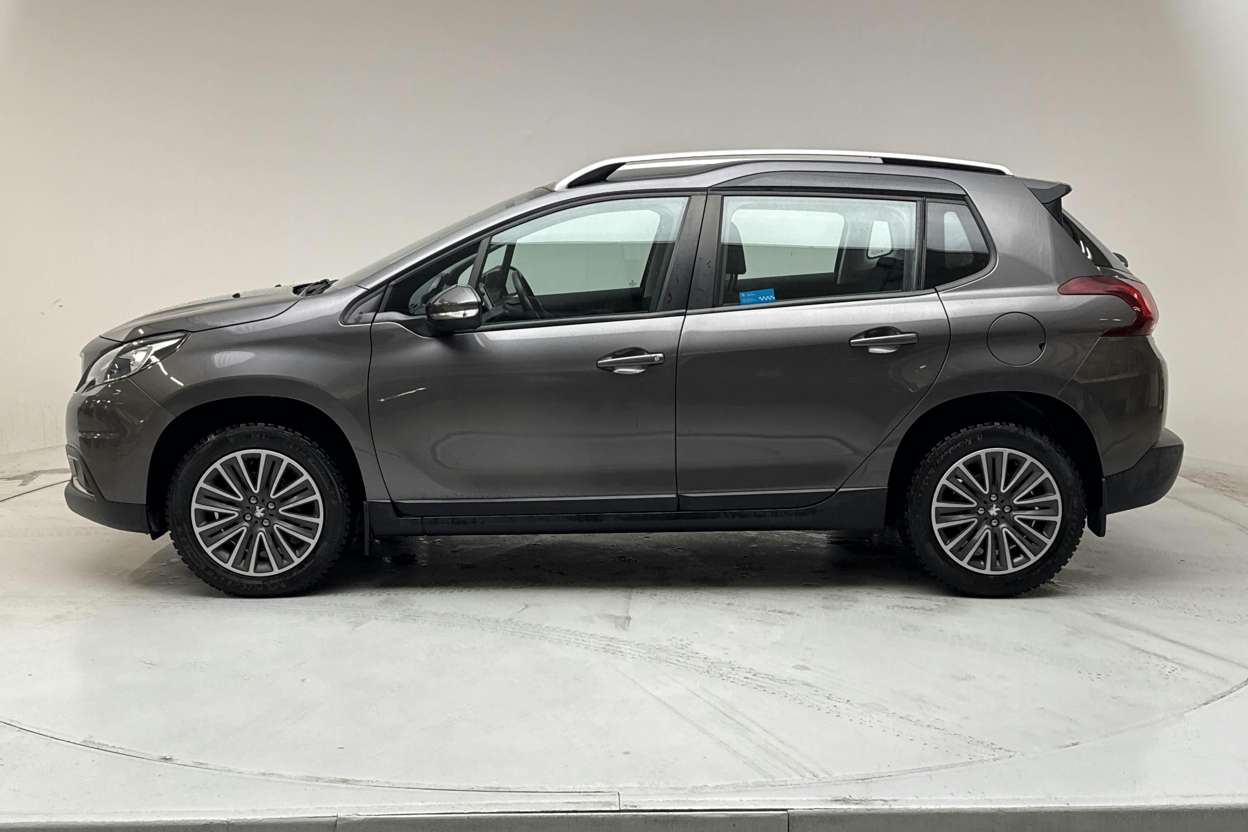 Presentation photo 2 of 13: Peugeot 2008 1.2 VTi (82hk) - 62 970 km - Manual - Dark Grey - 2018