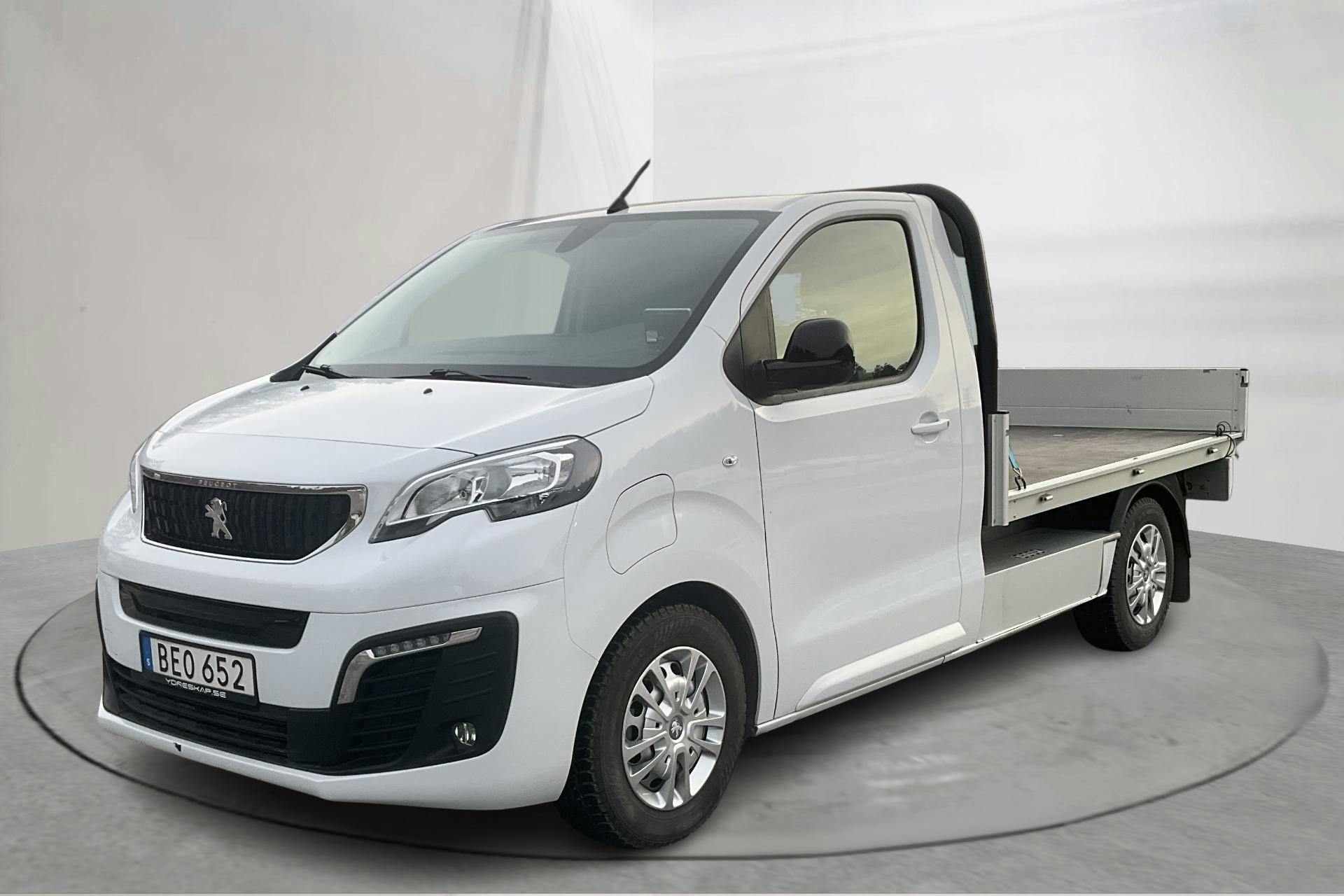 Presentation photo 1 of 15: Peugeot e-Expert 75 kWh (136hk) - 12 590 km - Automatic - 2023
