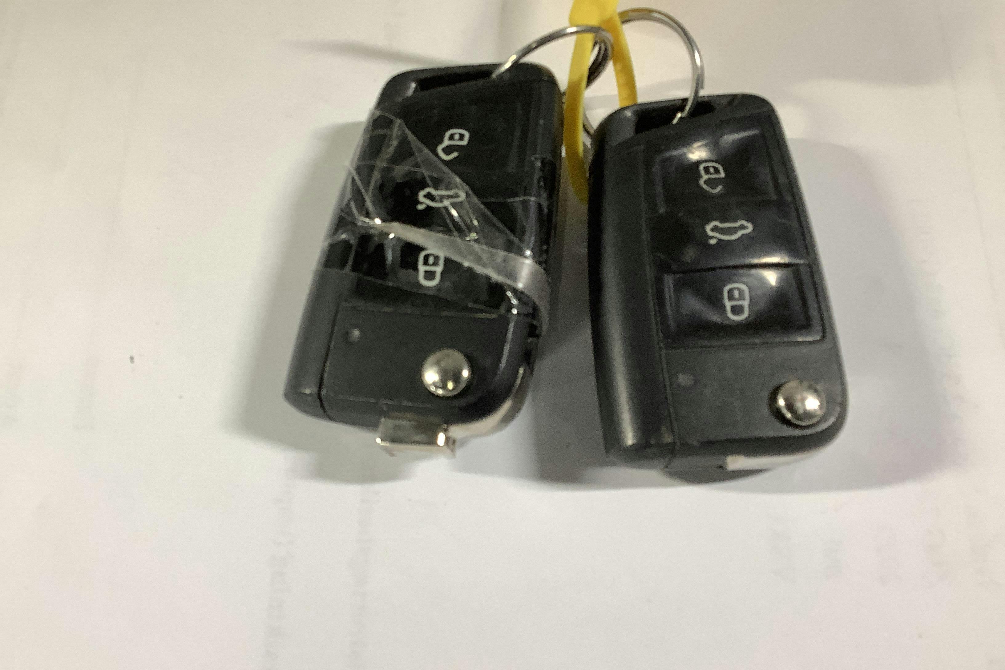 Presentation photo 14 of 14: VW Golf VII 1.4 TGI 5dr (110hk) - 130 970 km - Manual - white - 2018