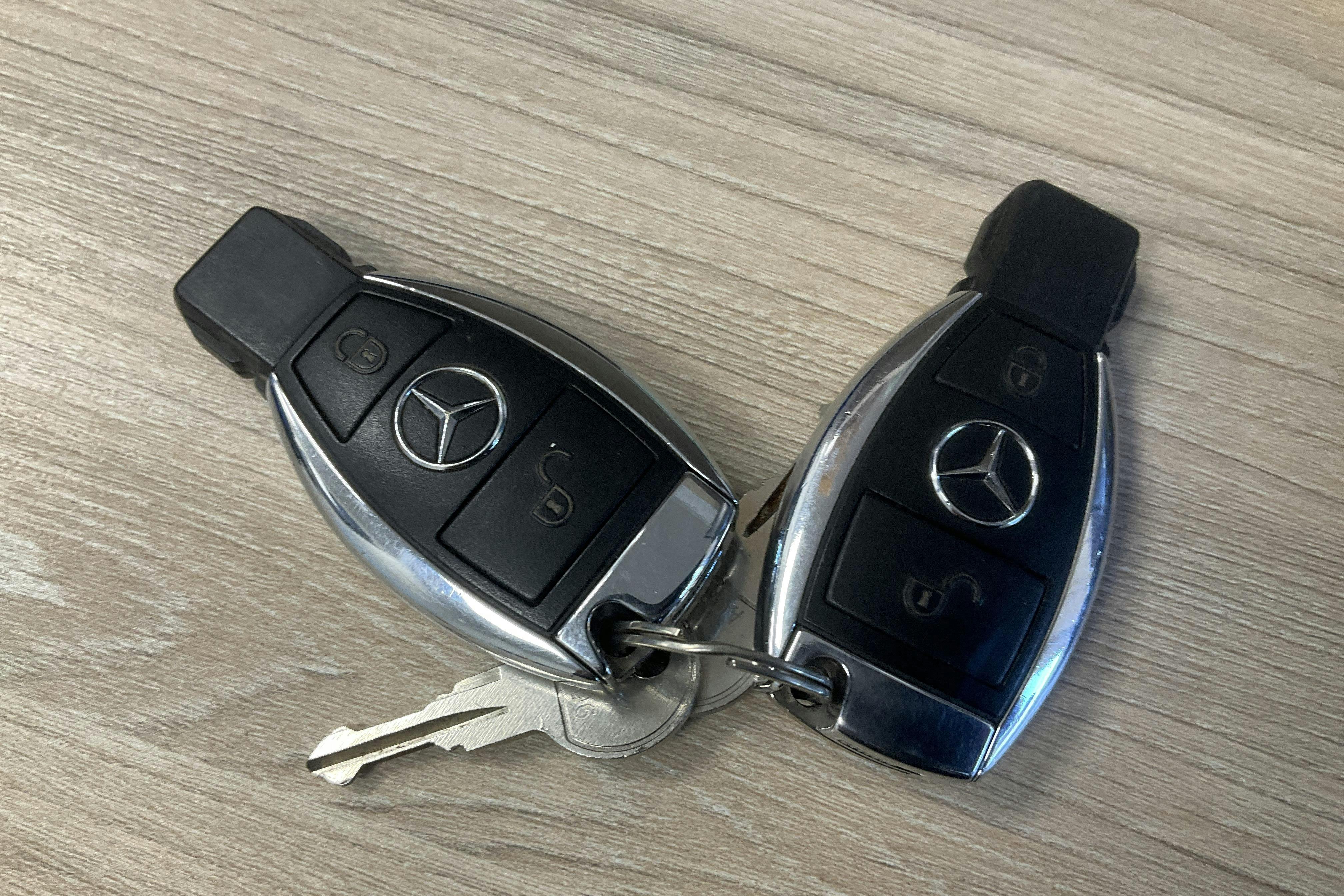 Esittelykuva 15 osoitteesta 15: Mercedes C 220 CDI Kombi BlueEfficiency S204 (170hk) - 185 810 km - Automaattinen - hopea - 2013