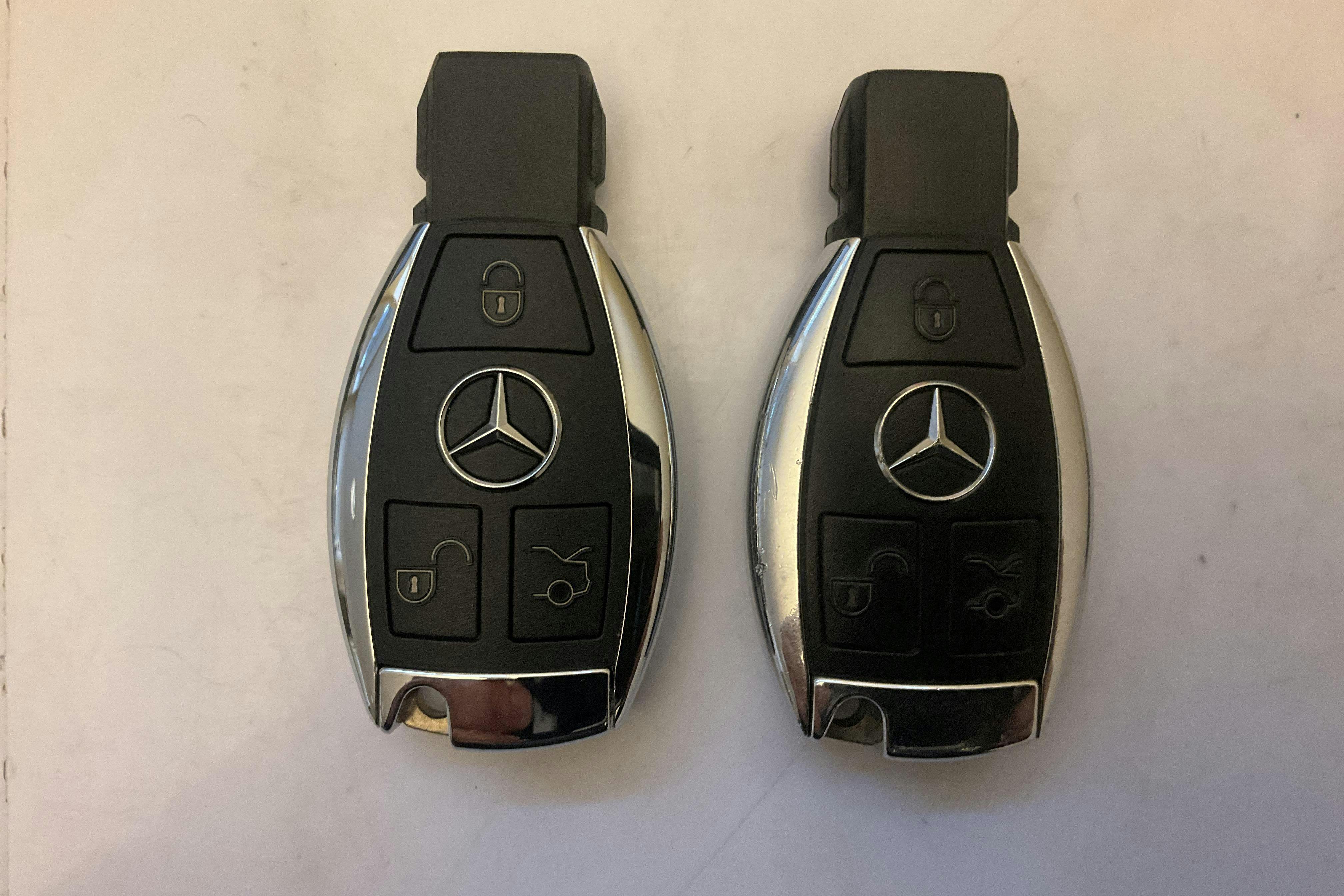 Presentation photo 12 of 12: Mercedes C 180 CGI BlueEfficiency W204 (156hk) - 154 540 km - Manual - silver - 2011