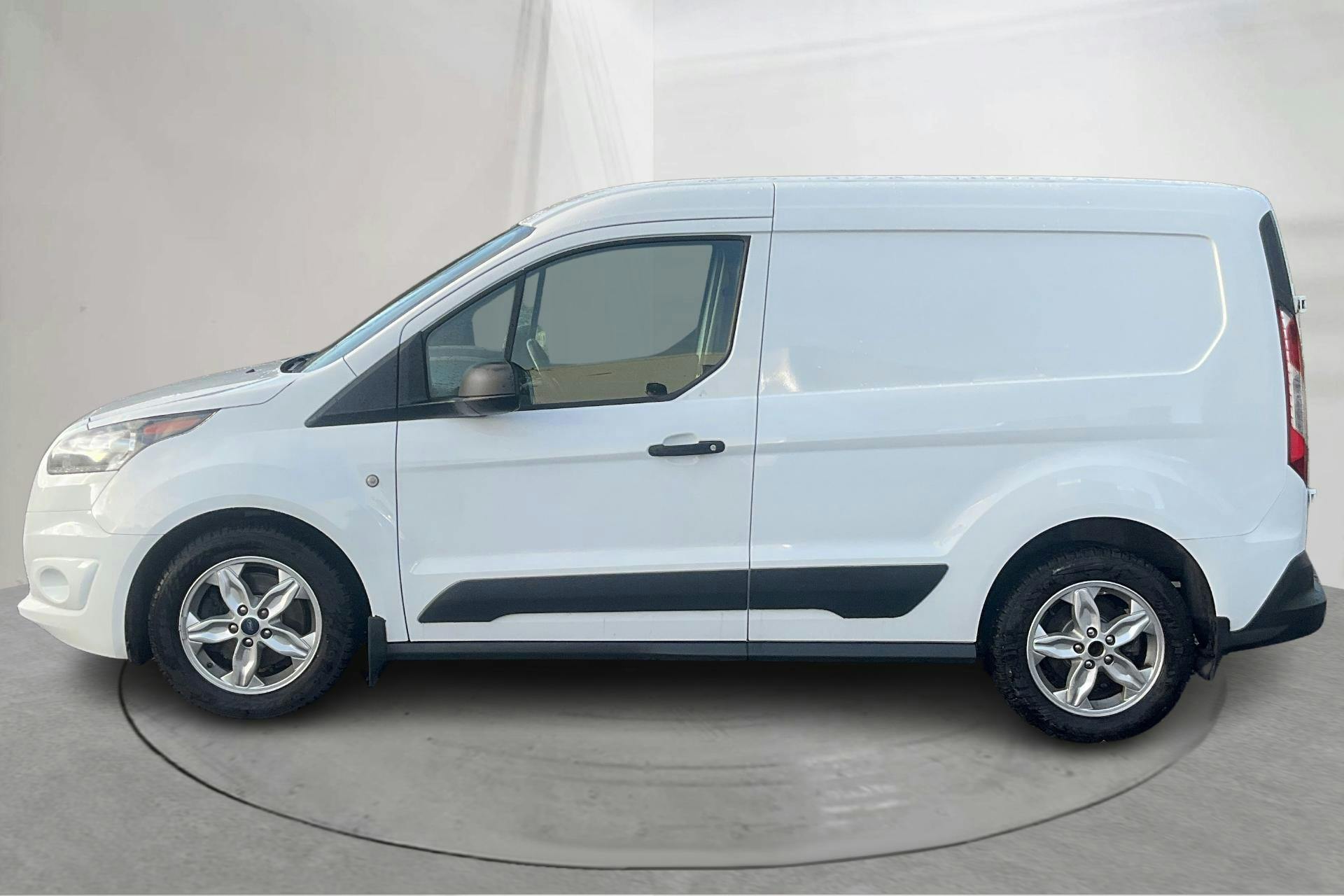 Esitlusfoto 2 aadressil 14: Ford Transit Connect 1.5 TDCi (120hk) - 140 290 km - Automaatne - valge - 2016