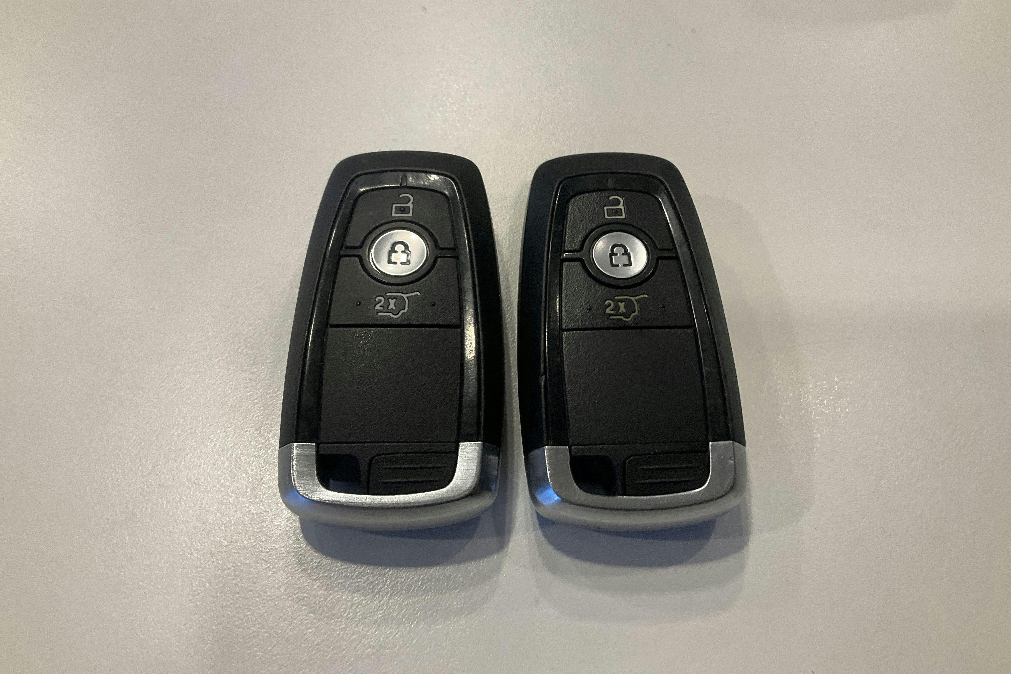 Presentation photo 24 of 24: Ford Explorer 3.0T EcoBoost (457hk) - 128 030 km - Automatic - black - 2021