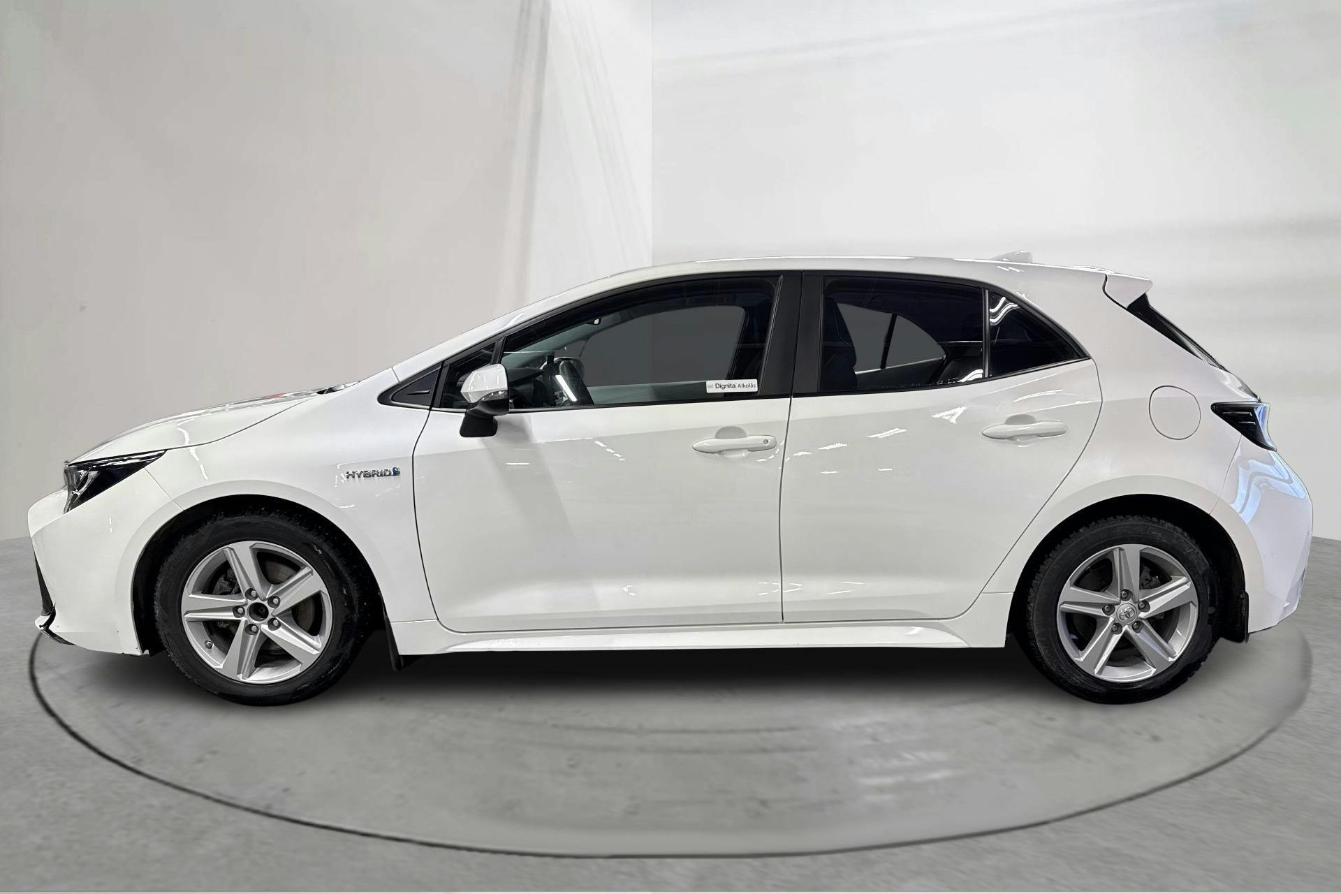 Esitlusfoto 2 aadressil 14: Toyota Corolla 1.8 Hybrid 5dr (122hk) - 113 300 km - Automaatne - valge - 2021