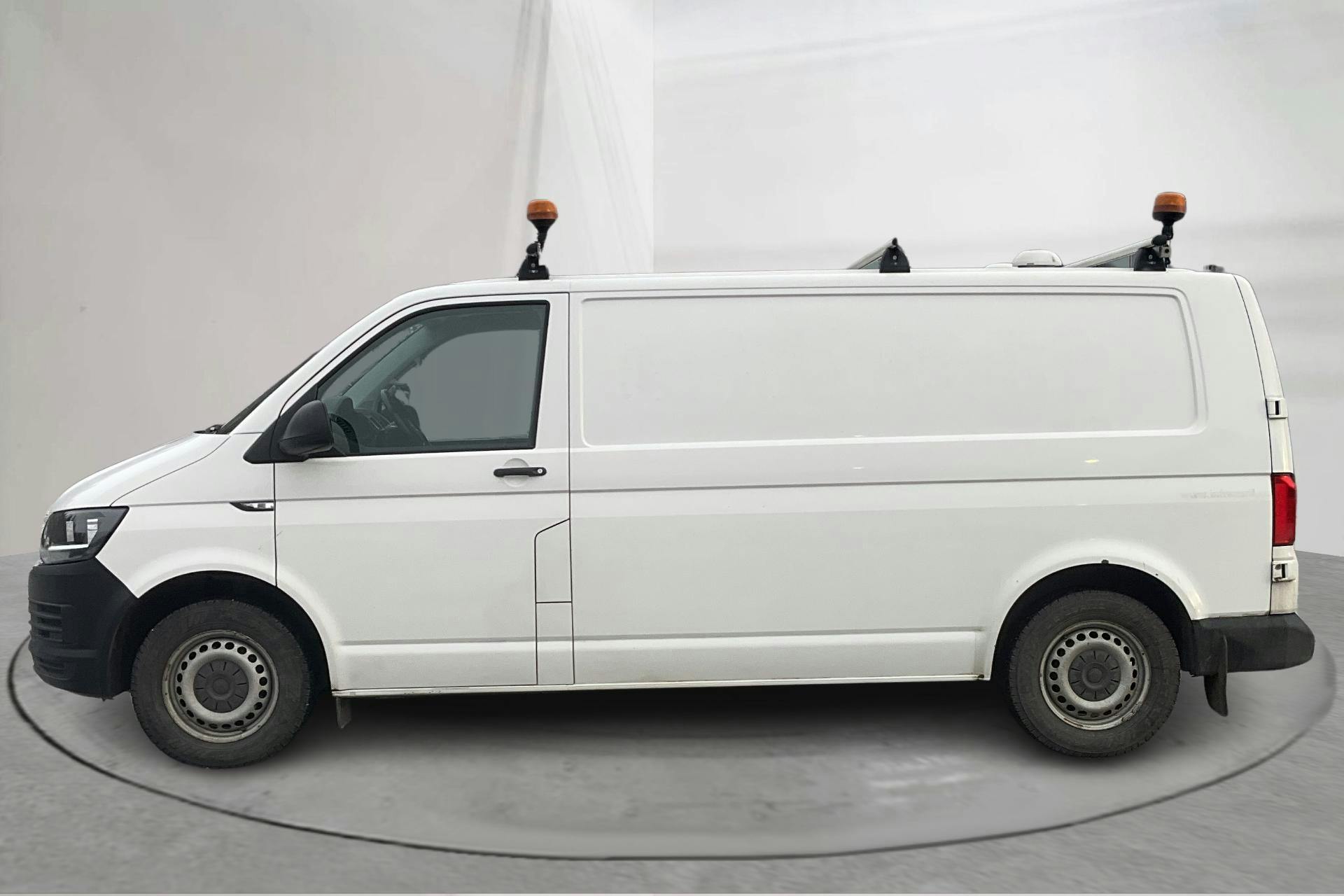 Presentation photo 2 of 13: VW Transporter T6 2.0 TDI BMT Skåp 4MOTION (150hk) - 199 030 km - Manual - white - 2018
