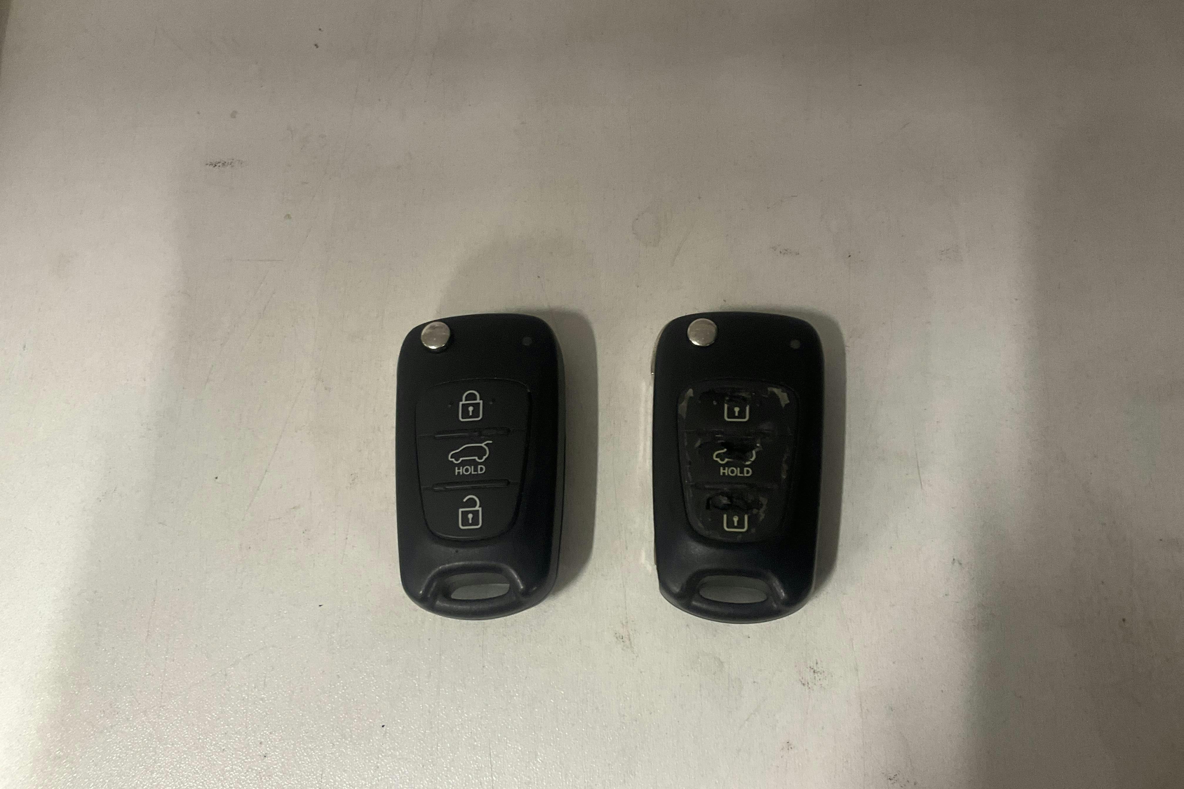 Presentation photo 13 of 13: KIA Cee'd 1.6 CRDi SW (128hk) - 80 630 km - Manual - gray - 2013