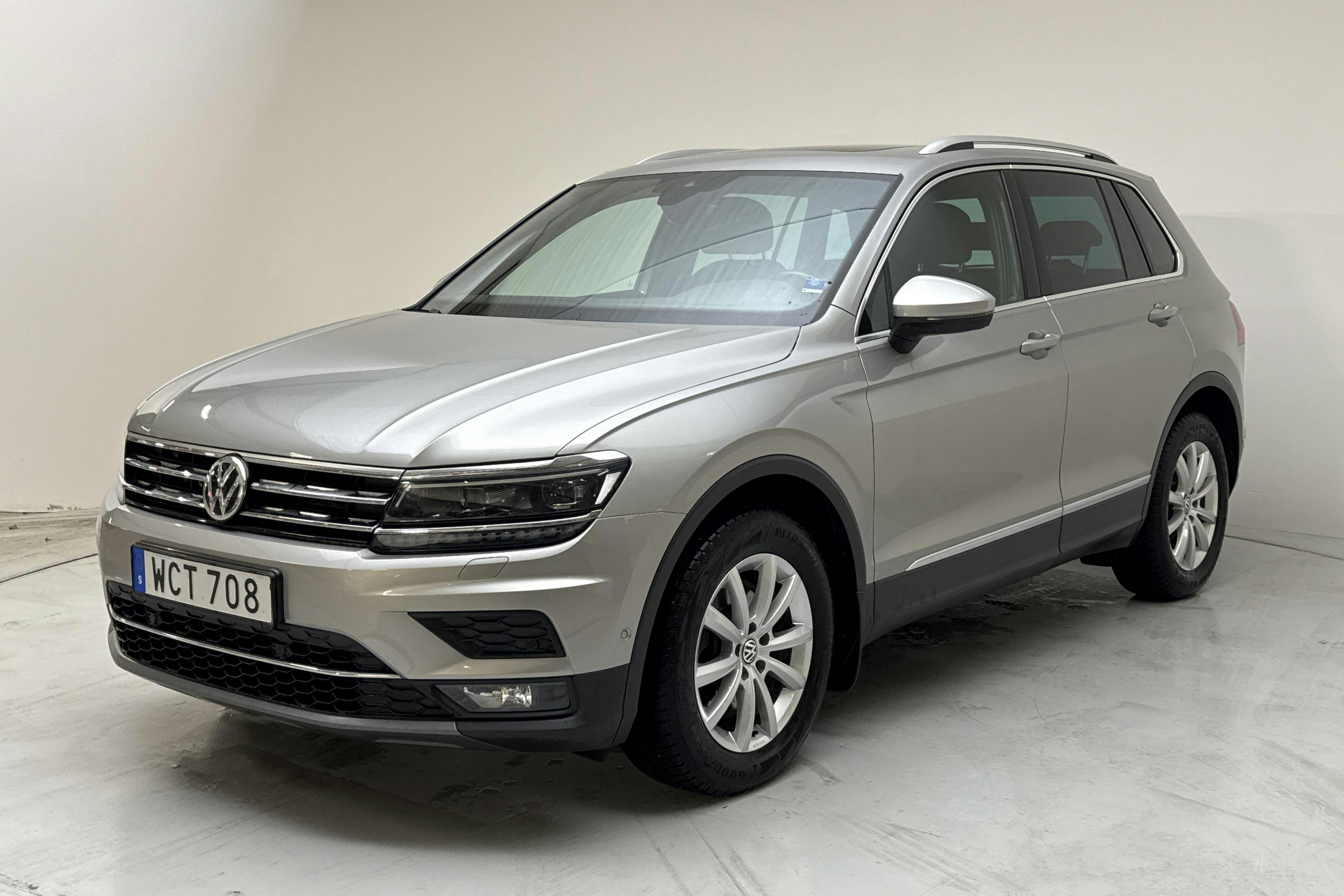 Presentation photo 1 of 19: VW Tiguan 2.0 TDI 4MOTION (190hk) - 138 940 km - Automatic - silver - 2018