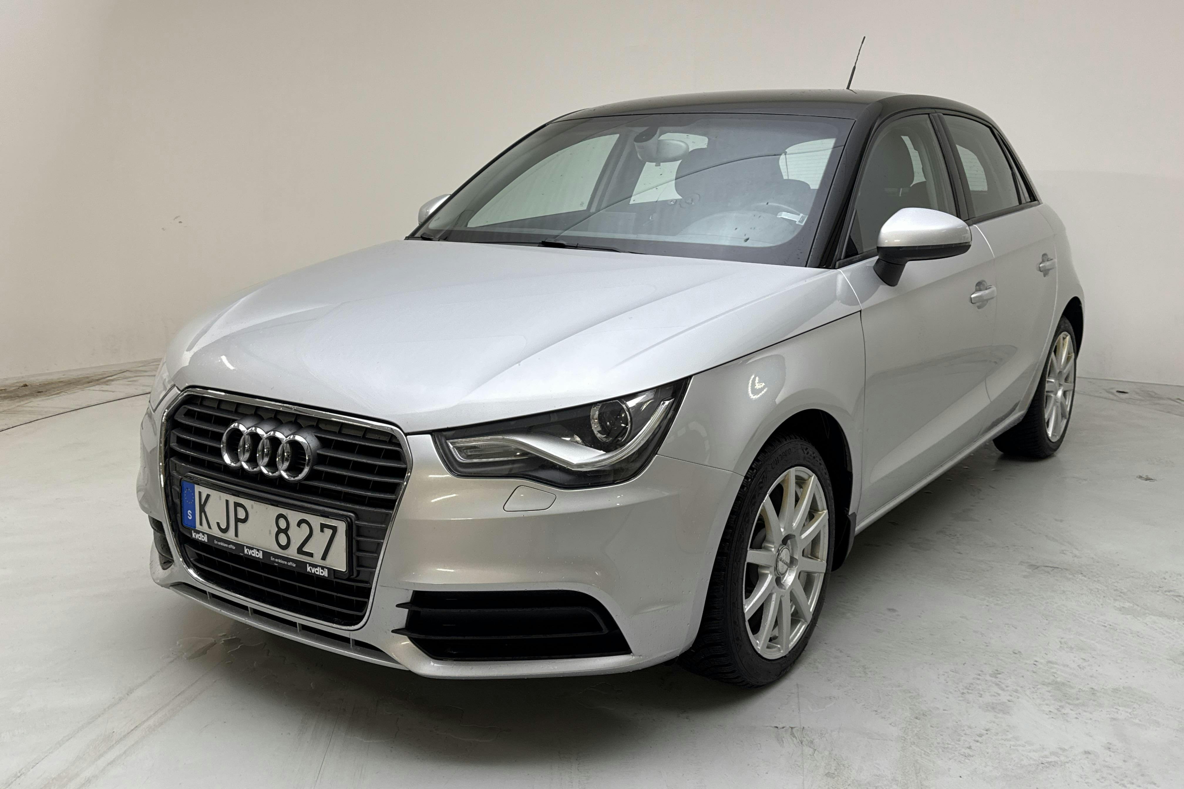 Audi A1 1.2 TFSI Sportback (86hk) - 11 467 mil - Manuell - silver - 2013