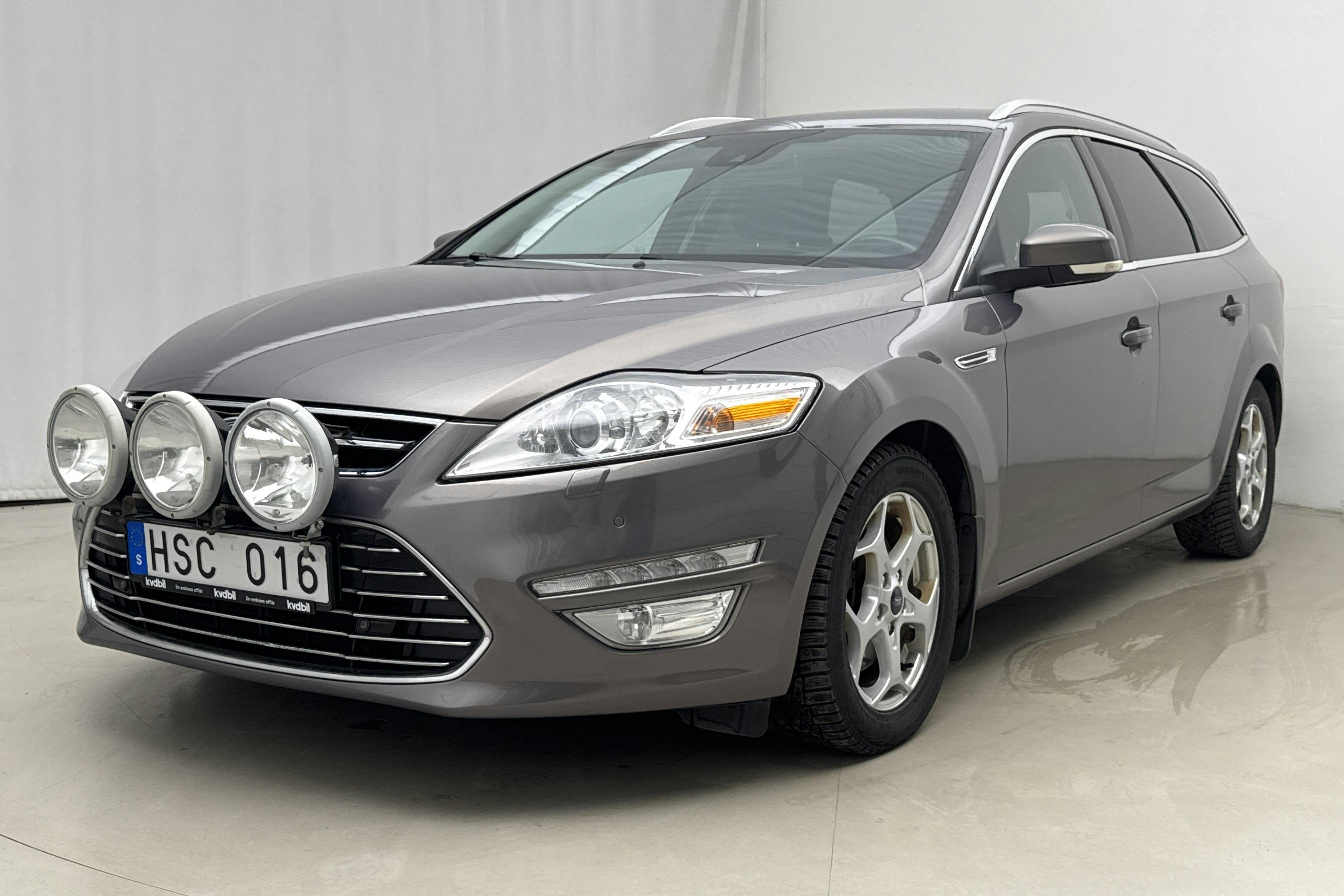 Presentation photo 1 of 17: Ford Mondeo 2.0 Duratorq TDCi Kombi (163hk) - 226 880 km - Manual - brown - 2014