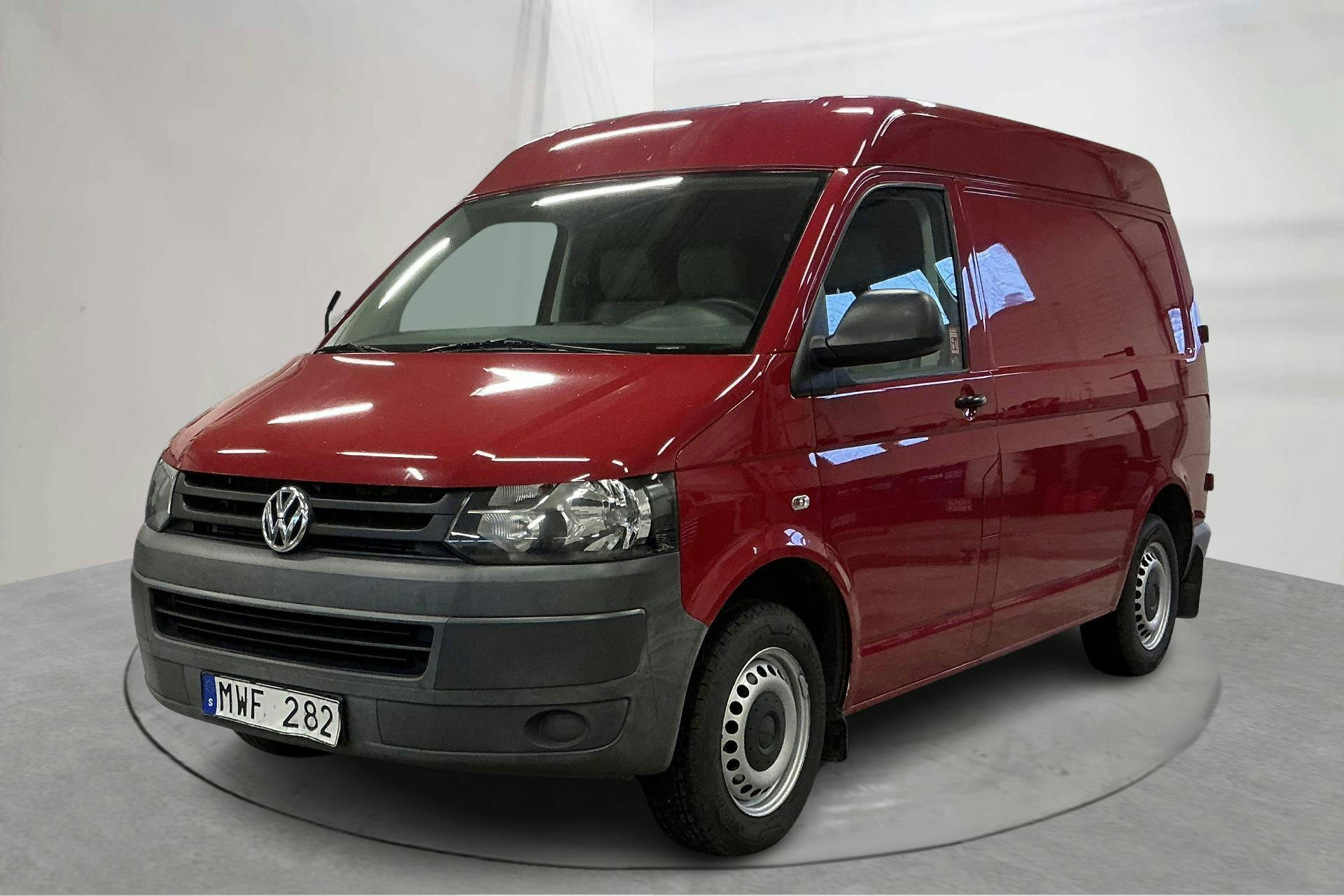 Presentation photo 1 of 13: VW Transporter T5 2.0 TDI (140hk) - 182 740 km - Manual - red - 2013