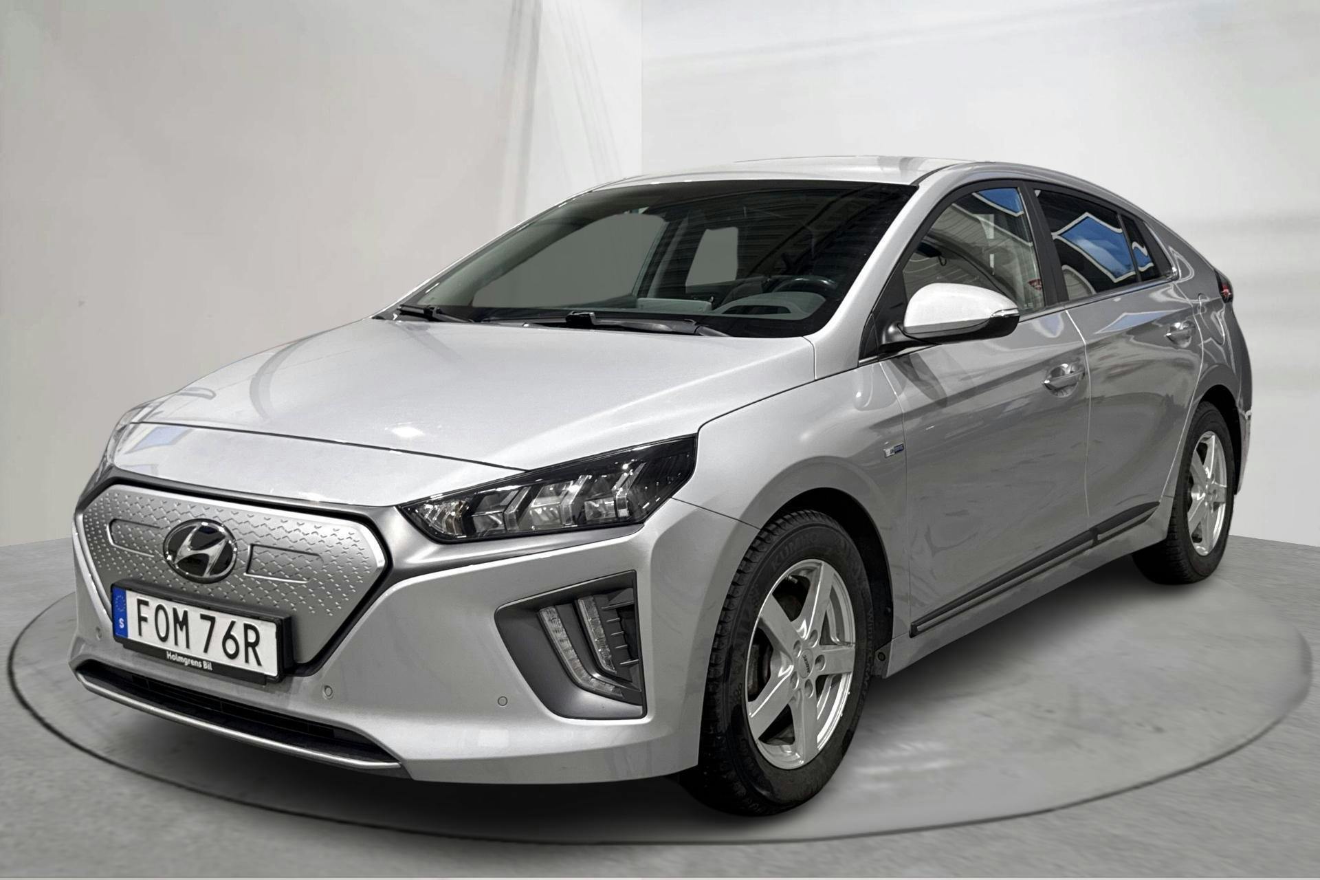 Esittelykuva 1 osoitteesta 15: Hyundai IONIQ Electric (136hk) - 69 980 km - Automaattinen - harmaa - 2020