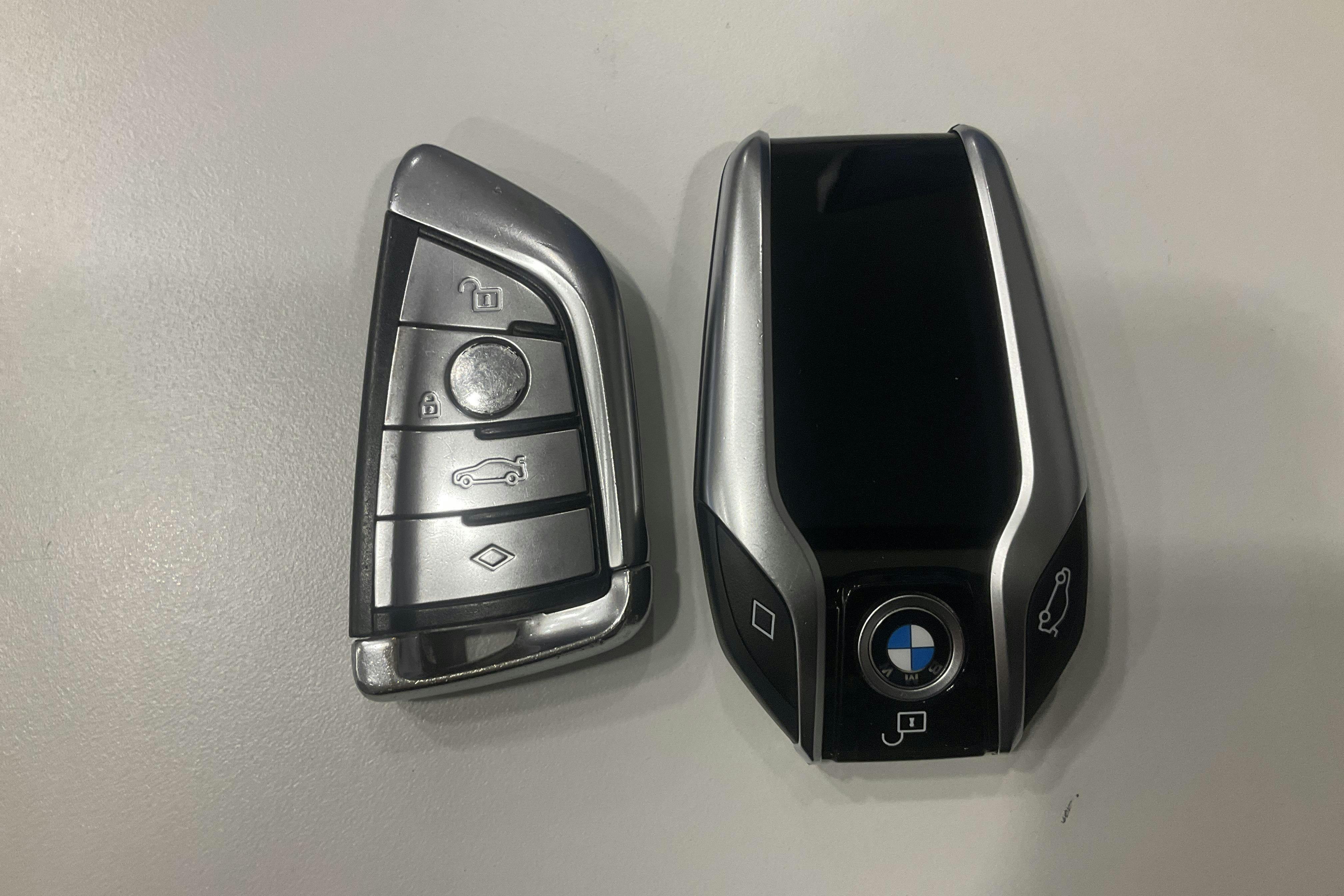 Esitlusfoto 18 aadressil 18: BMW 520d xDrive Touring MHEV, G31 (190hk) - 118 700 km - Automaatne - must - 2020