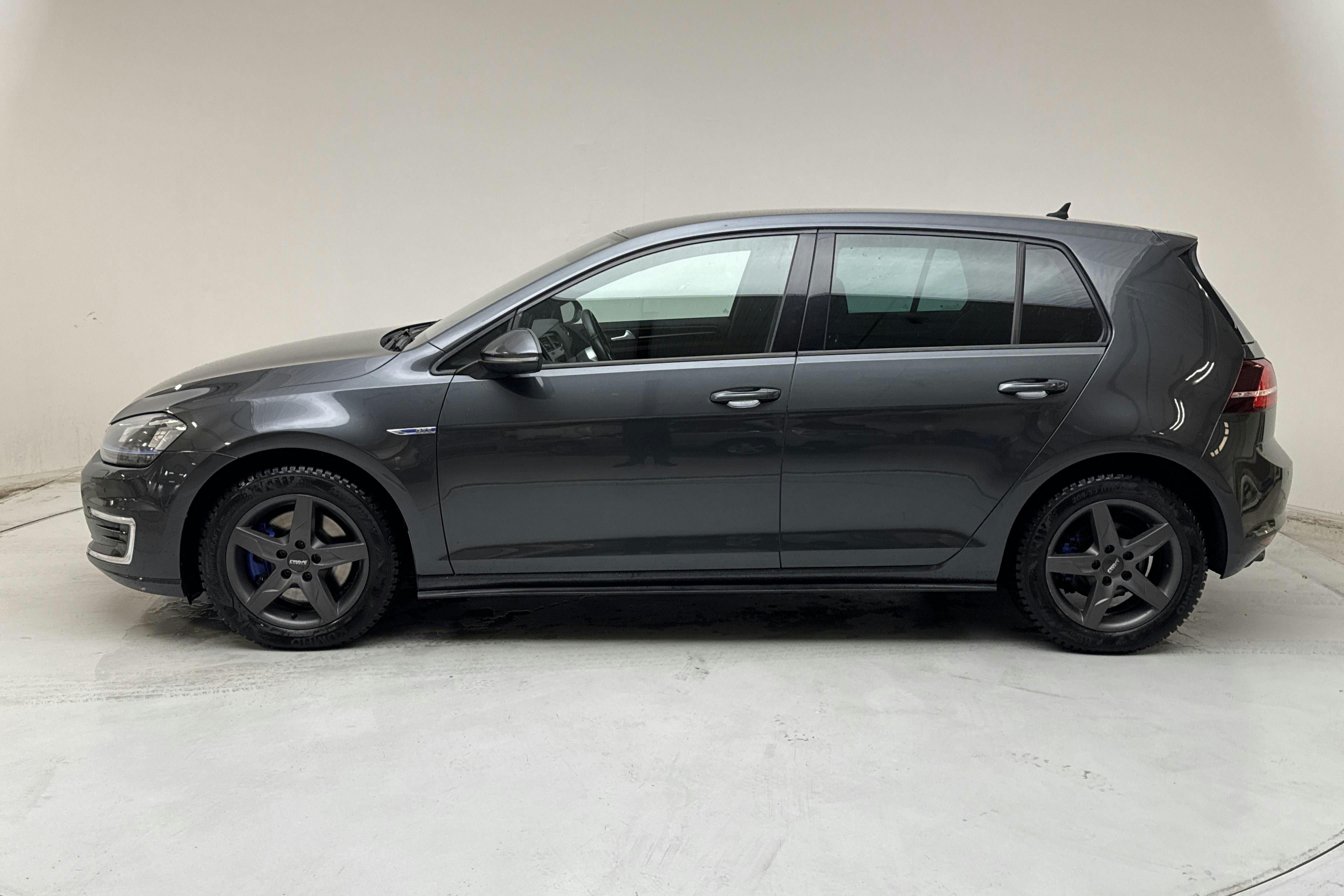 Presentation photo 2 of 17: VW Golf VII 1.4 Plug-in-Hybrid 5dr (204hk) - 151 400 km - Automatic - gray - 2016