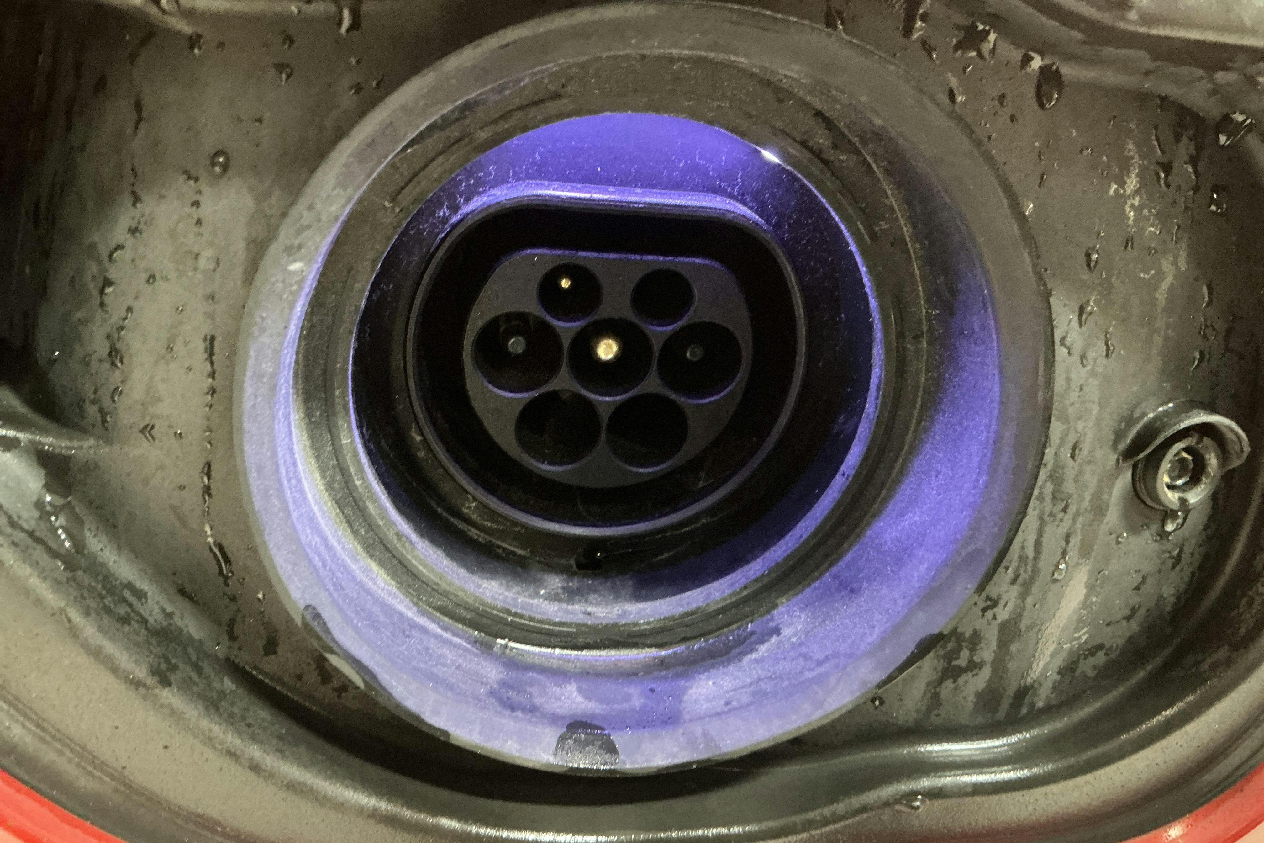 Presentationsfoto 16 av 16: Volvo V60 T6 AWD Recharge (350hk) - 11 822 mil - Automat - röd - 2023