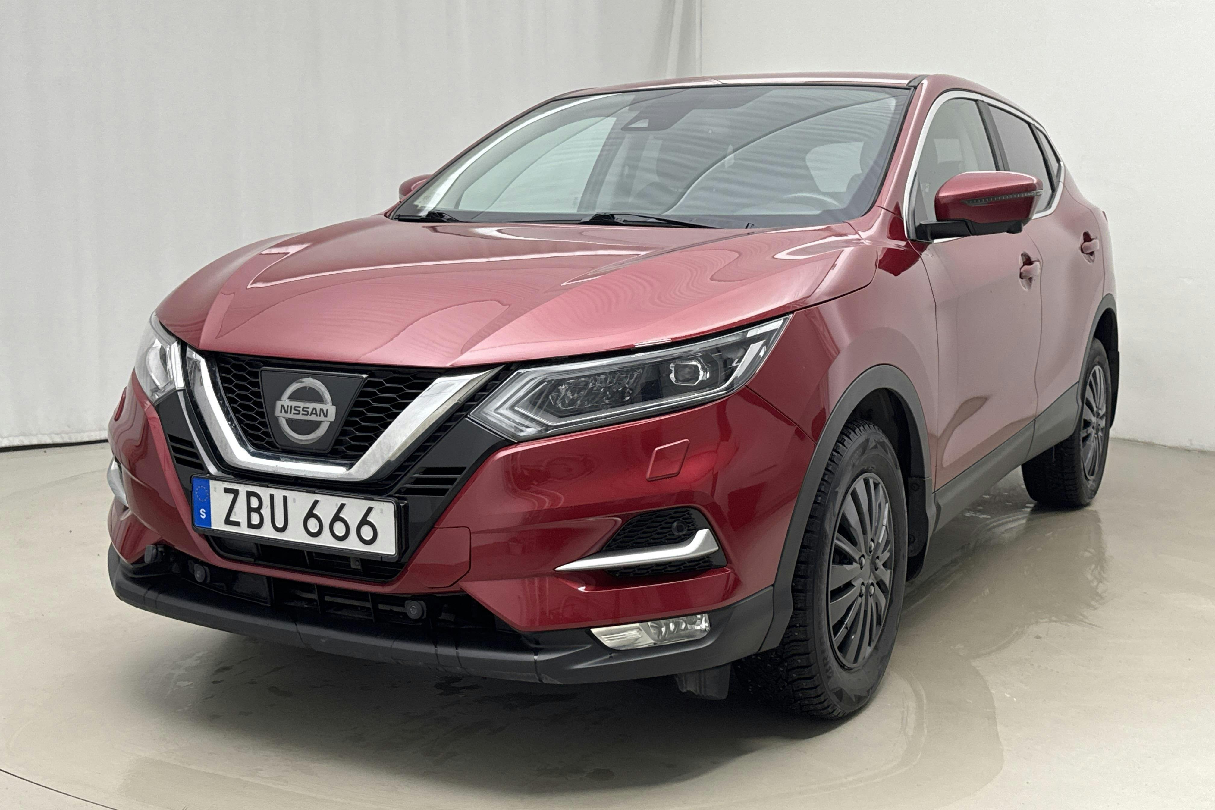 Presentation photo 1 of 17: Nissan Qashqai 1.2 DIG-T (115hk) - 140 550 km - Automatic - red - 2018