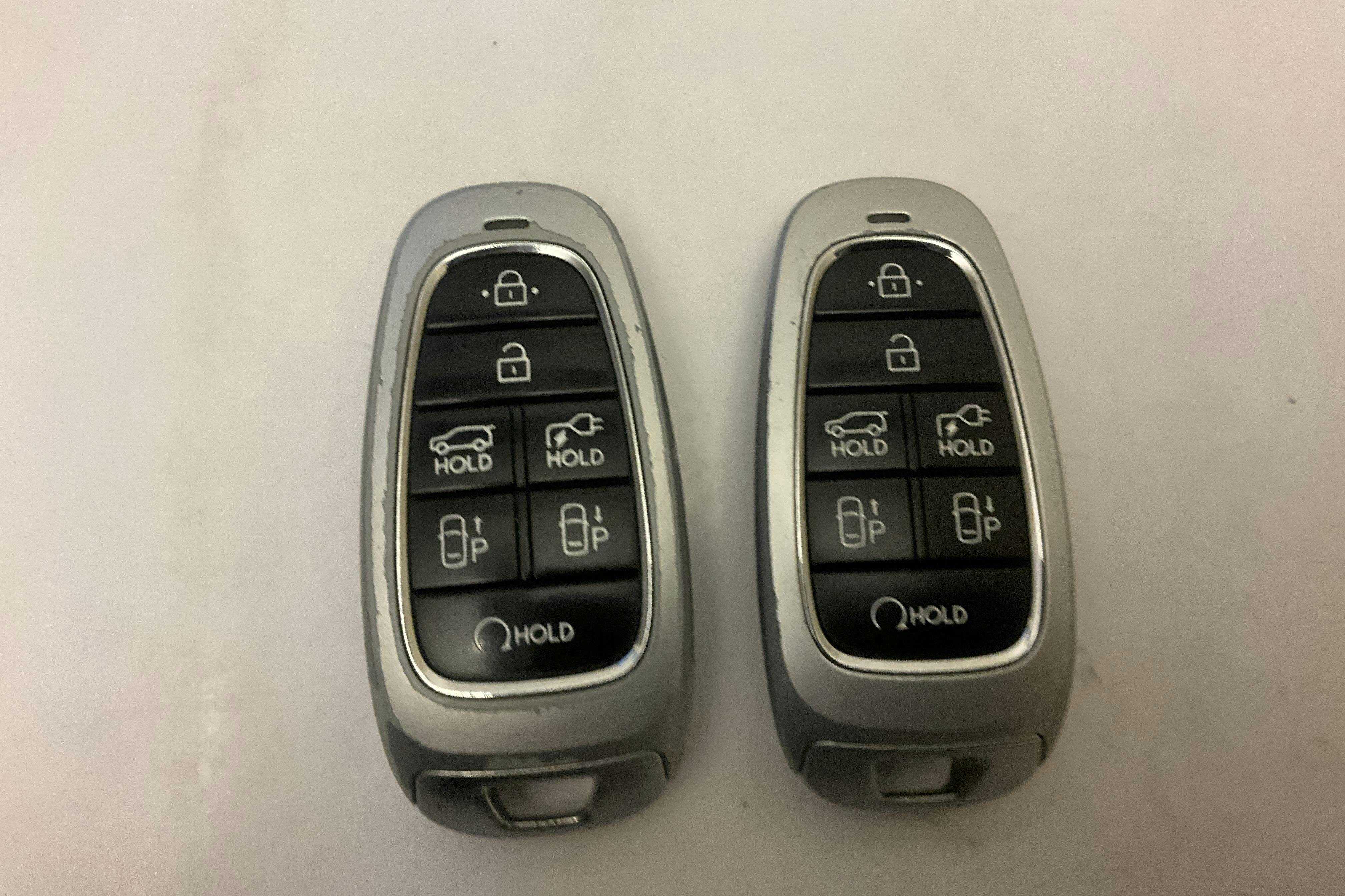 Presentation photo 17 of 17: Hyundai IONIQ 5 73kWh (217hk) - 98 670 km - Automatic - silver - 2022